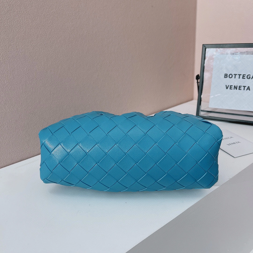 MOMO- high quality version 585852-VCPP1-4611 Pouch20 item：B-B063G2322C