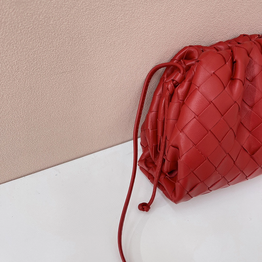 MOMO- high quality version 585852-VCPP1-8855 Pouch20 item：B-B063G2321C