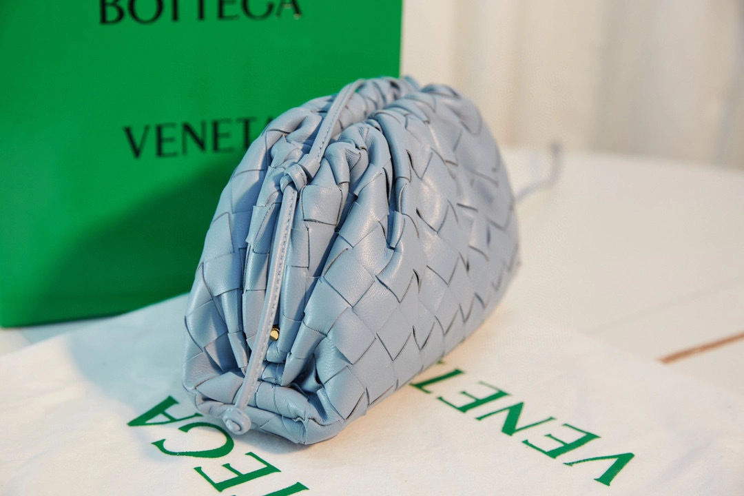 MOMO- high quality version 585852VCPP11722 Pouch20 item：B-B063G2324C