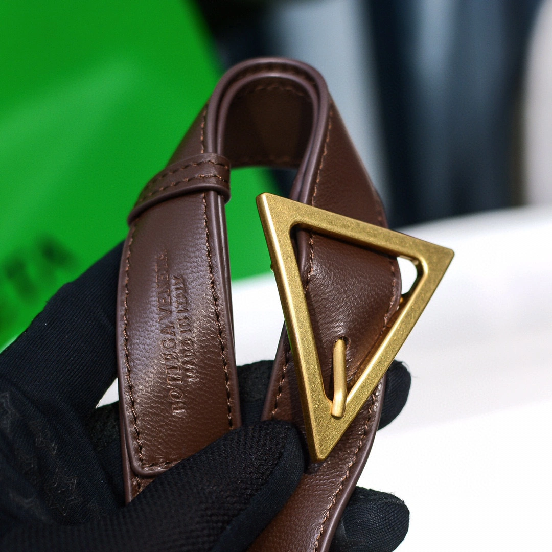 MOMO- high quality version 591970-VCQR1-5010 Cassette sheephide item：B-B000H0308C