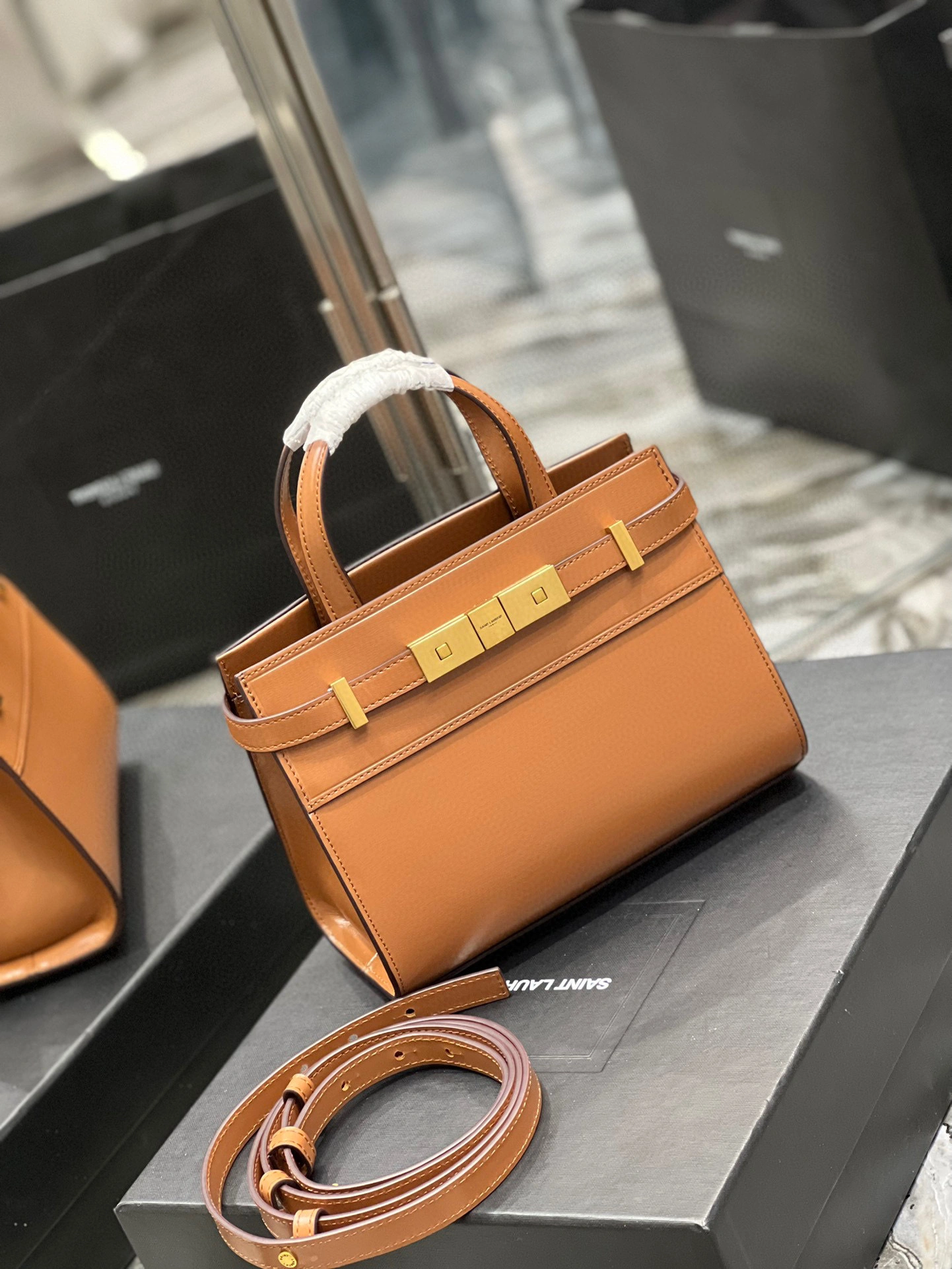 MOMO- high quality version 5937410SXPW6362 Manhattan nano item：B-B000I1506C