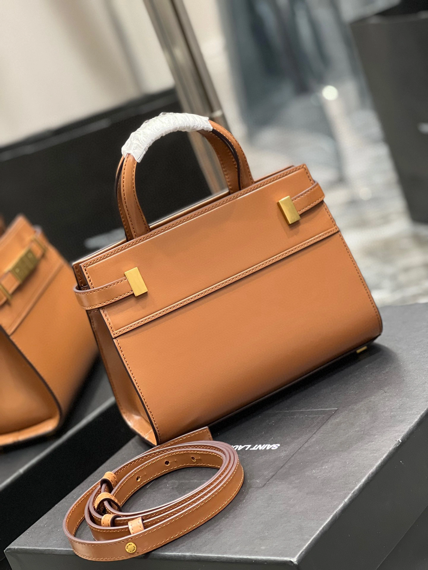 MOMO- high quality version 5937410SXPW6362 Manhattan nano item：B-B000I1506C