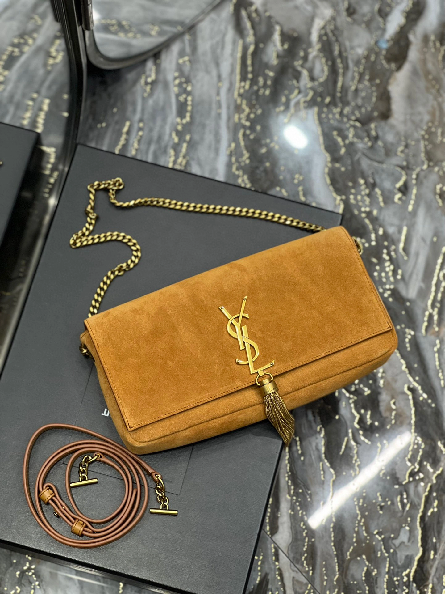 MOMO- high quality version 6042760UD7W7715 kate99 item：B-B000I0424C