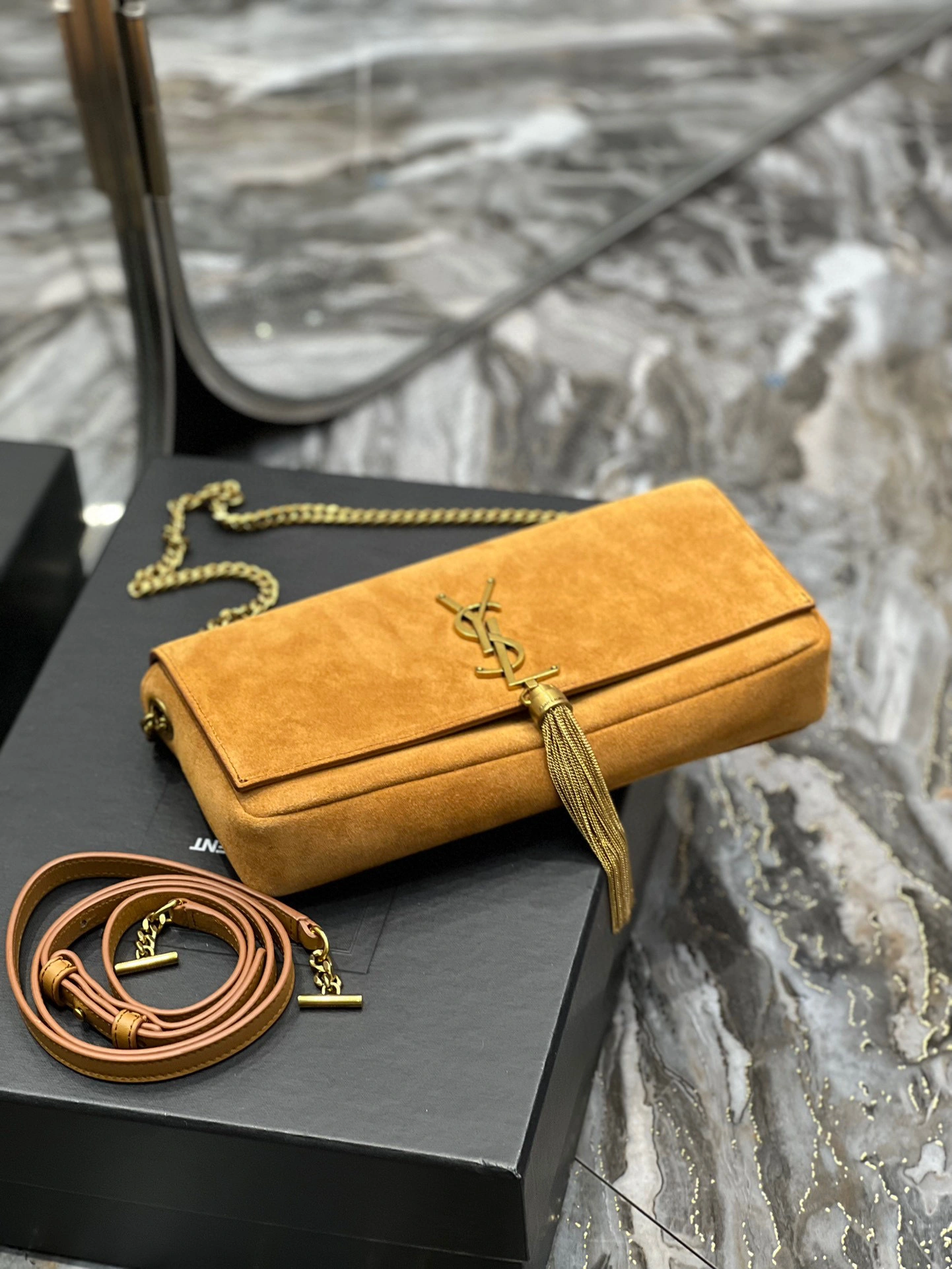 MOMO- high quality version 6042760UD7W7715 kate99 item：B-B000I0424C