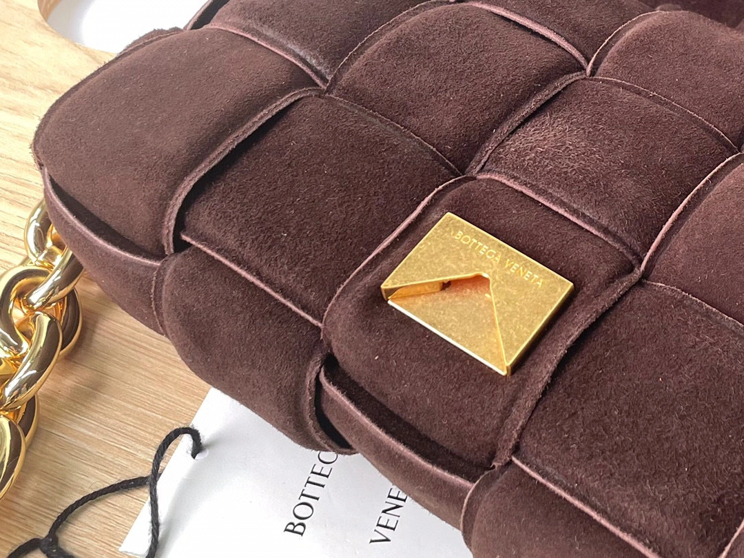 MOMO- high quality version 631421V04N02132 lambskin item：B-B063G2224C