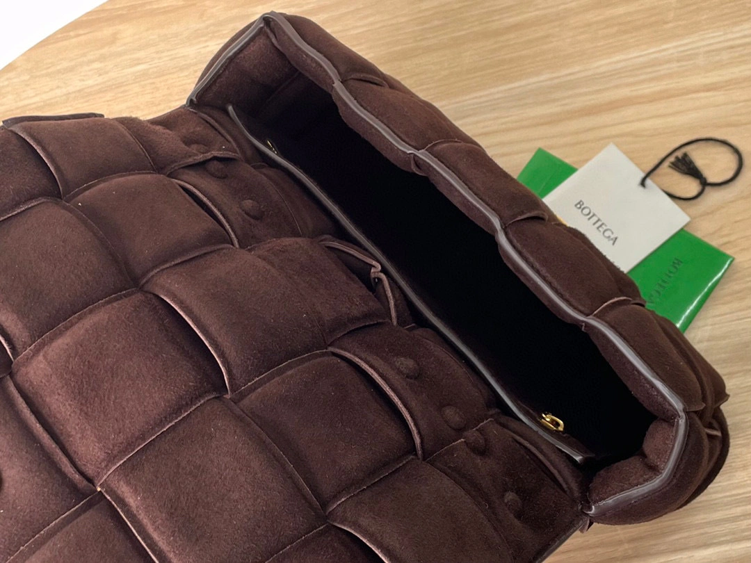 MOMO- high quality version 631421V04N02132 lambskin item：B-B063G2224C