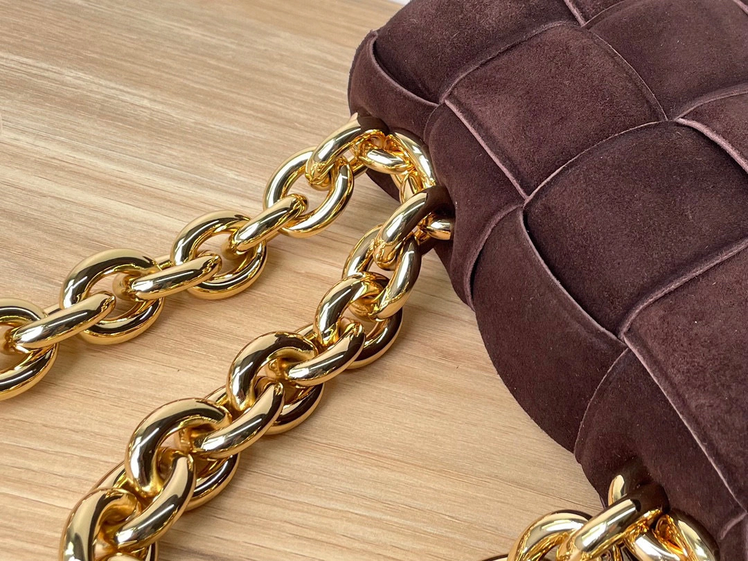 MOMO- high quality version 631421V04N02132 lambskin item：B-B063G2224C