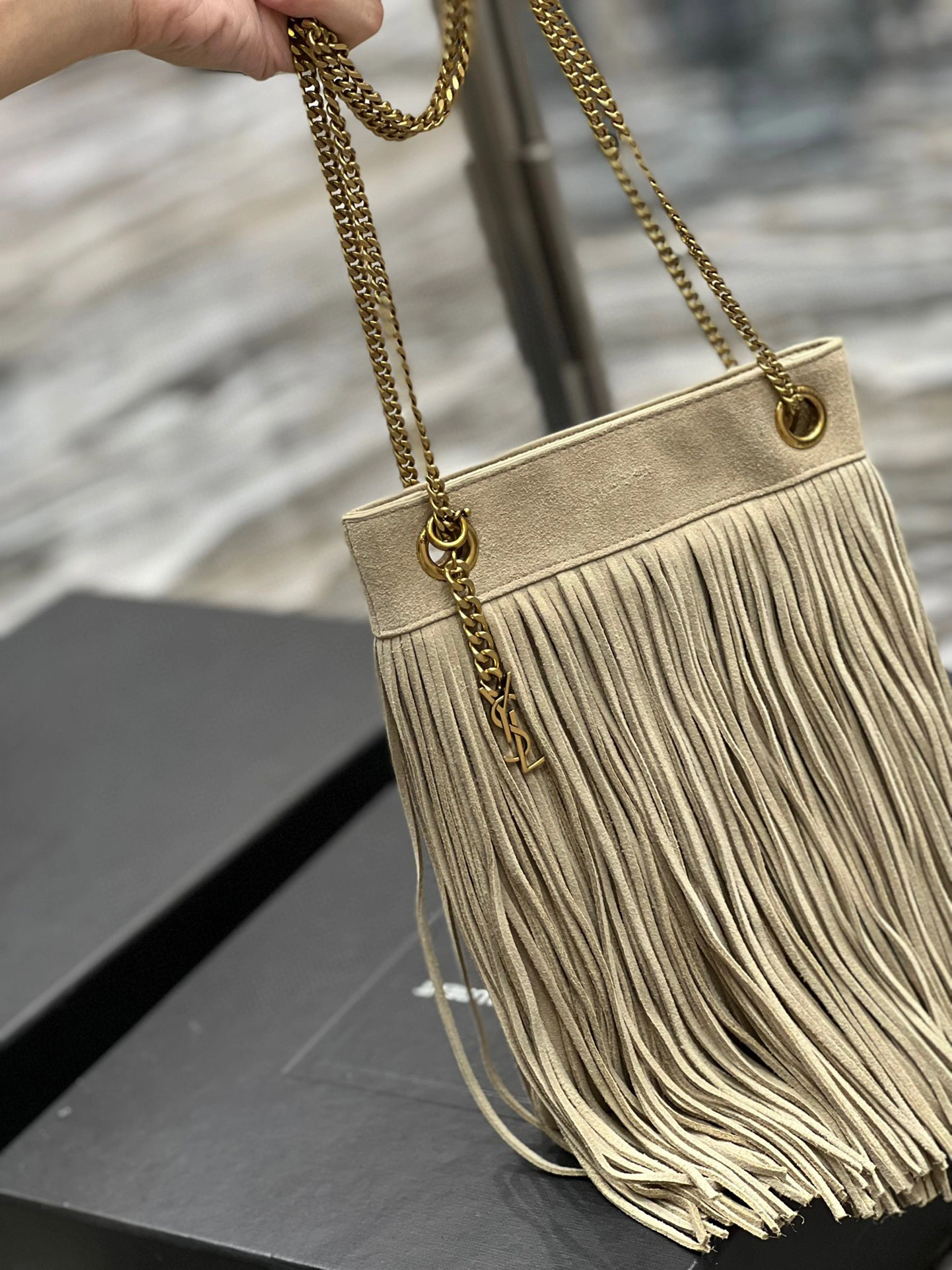 MOMO- high quality version 633753-0U0IW-1722 Grace HOBO item：B-B000I0419C