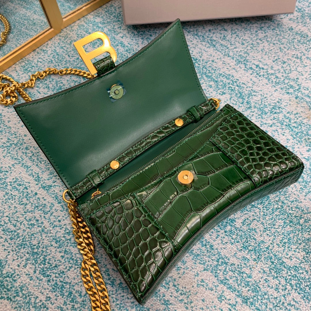 MOMO- high quality version 656050-1LRGM-3011 cowhide item：B-B000K0806C