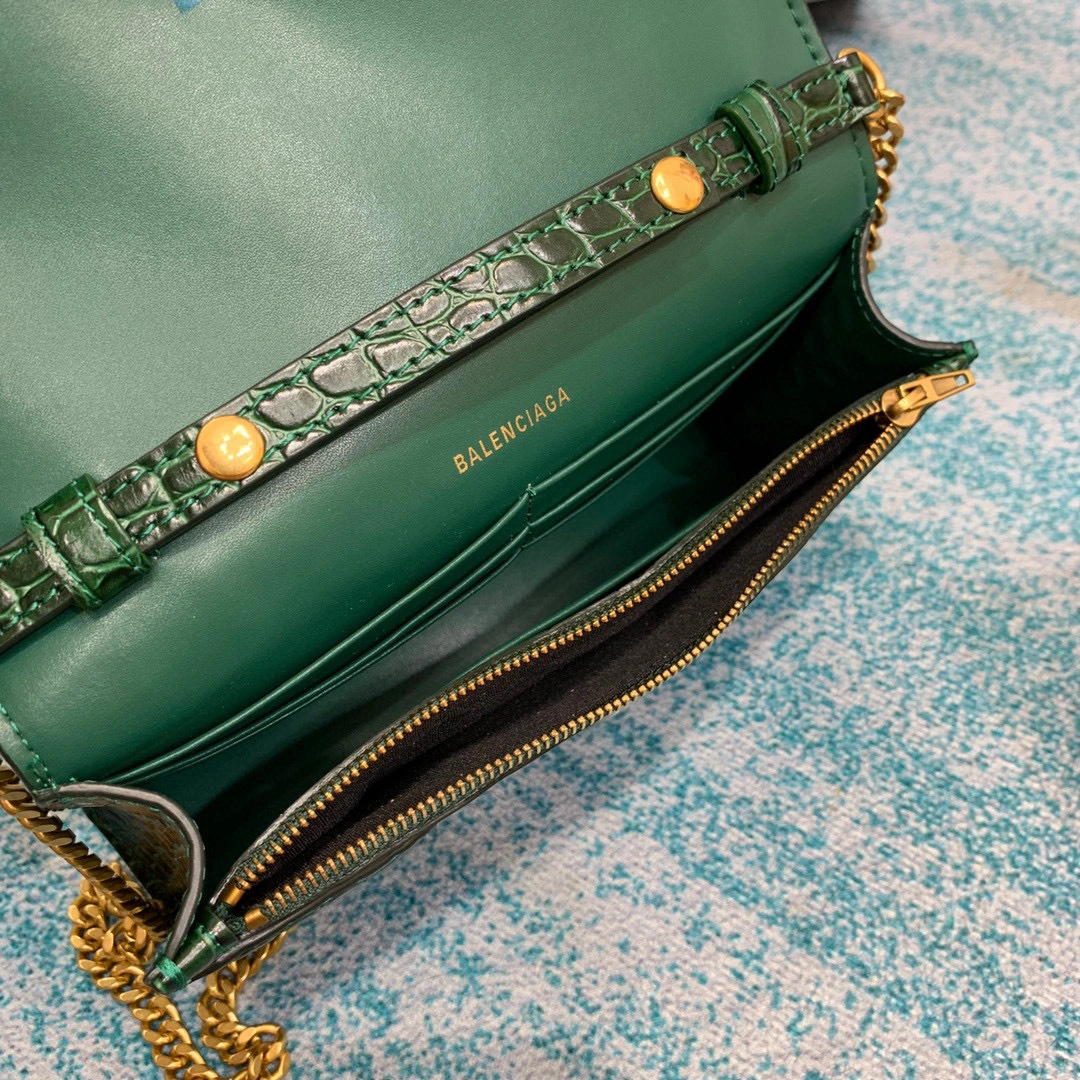 MOMO- high quality version 656050-1LRGM-3011 cowhide item：B-B000K0806C