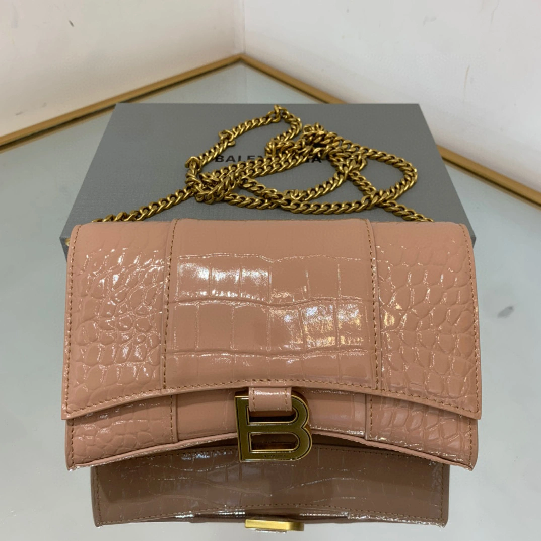 MOMO- high quality version 6560501LRGM9607 cowhide item：B-B063K0803C