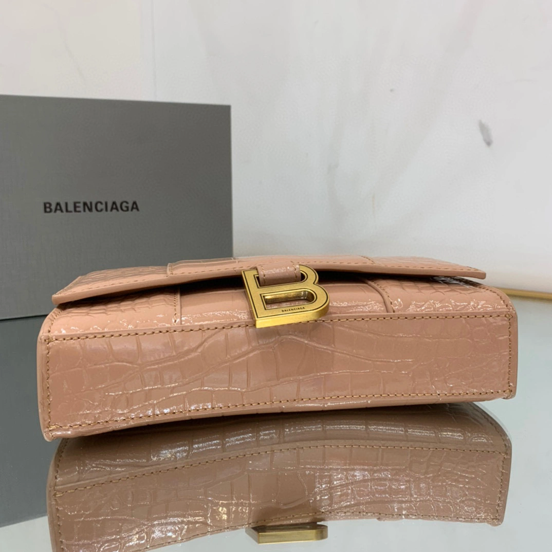 MOMO- high quality version 6560501LRGM9607 cowhide item：B-B063K0803C