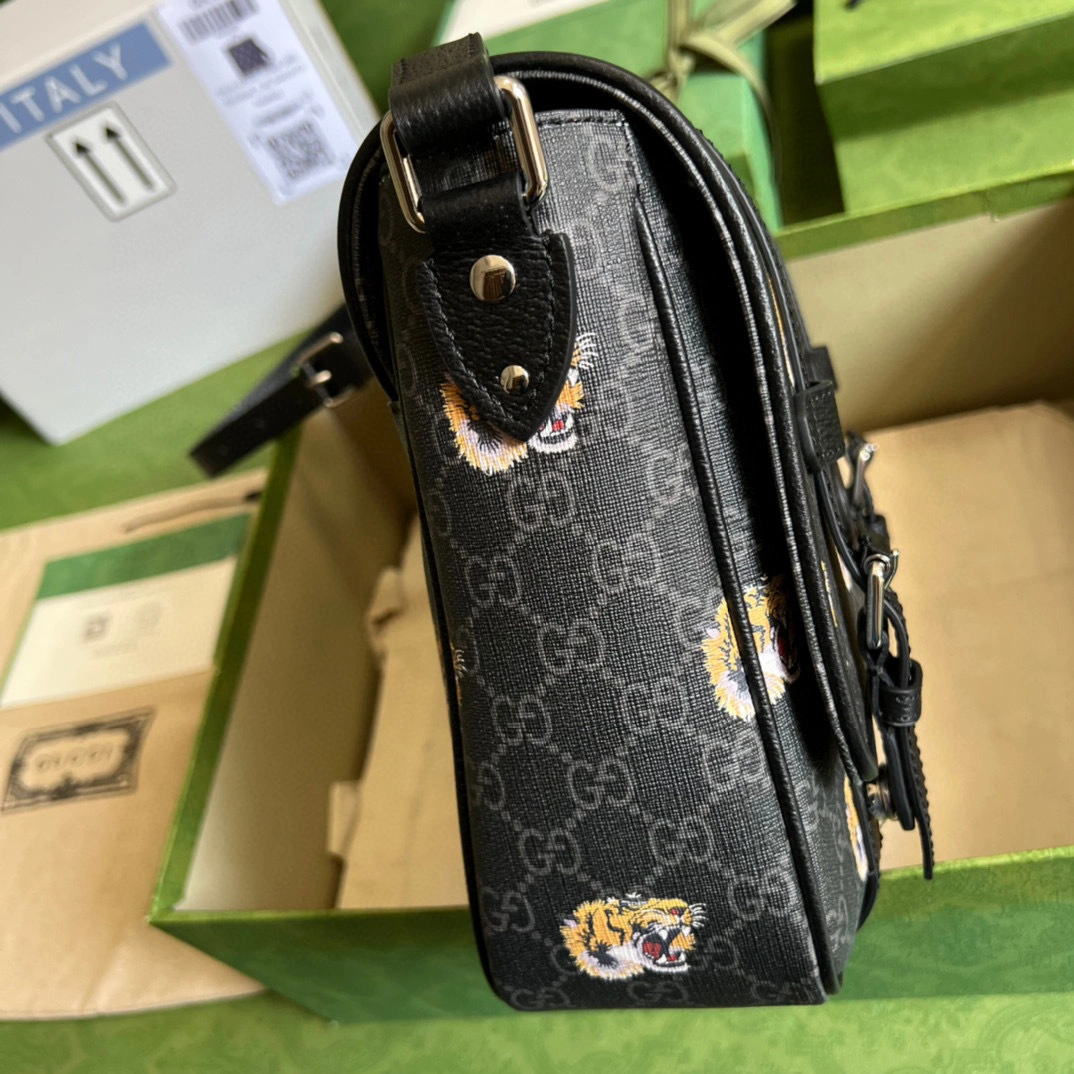 MOMO- high quality version 658542 UXVAF 1087 item：B-B040I1403C
