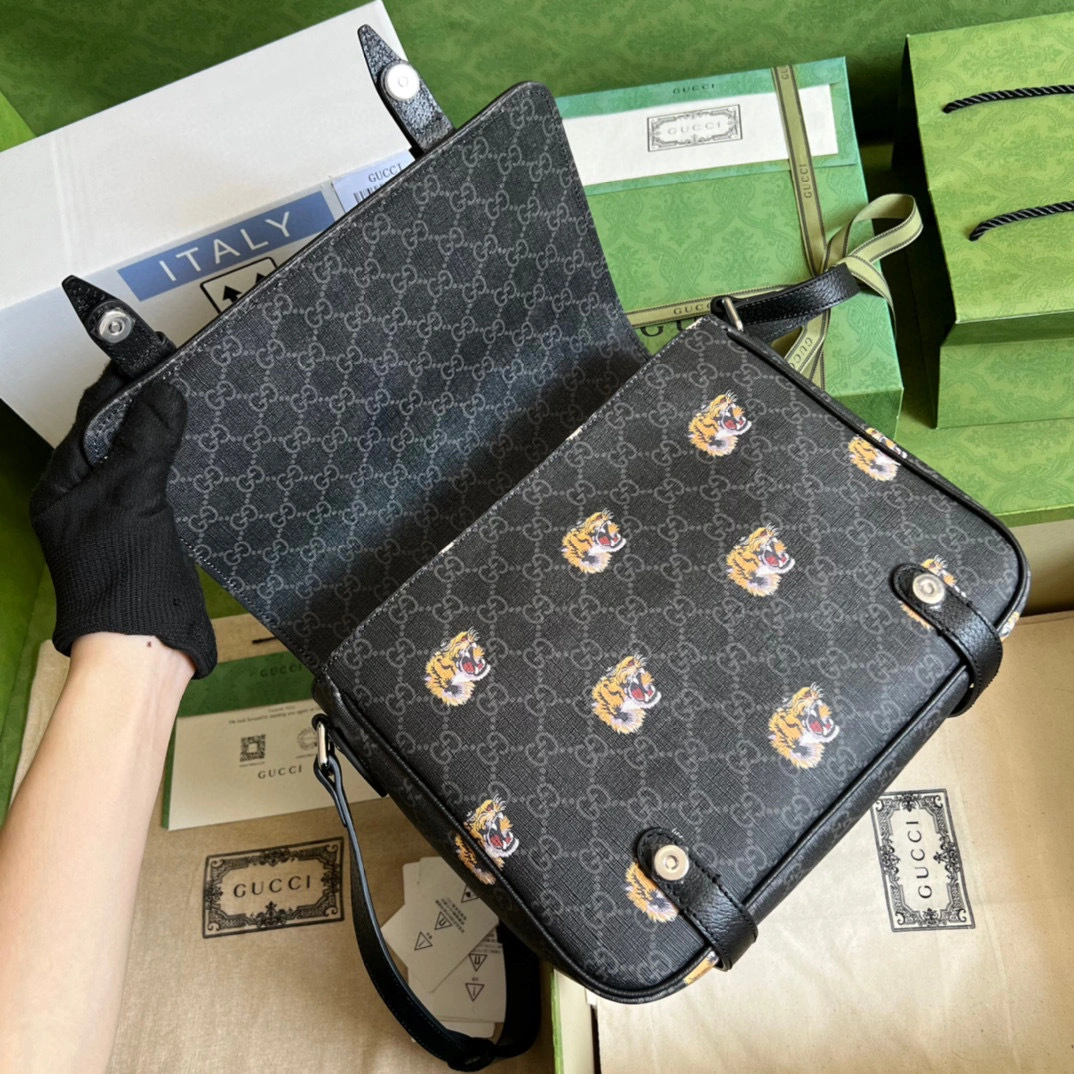 MOMO- high quality version 658542 UXVAF 1087 item：B-B040I1403C