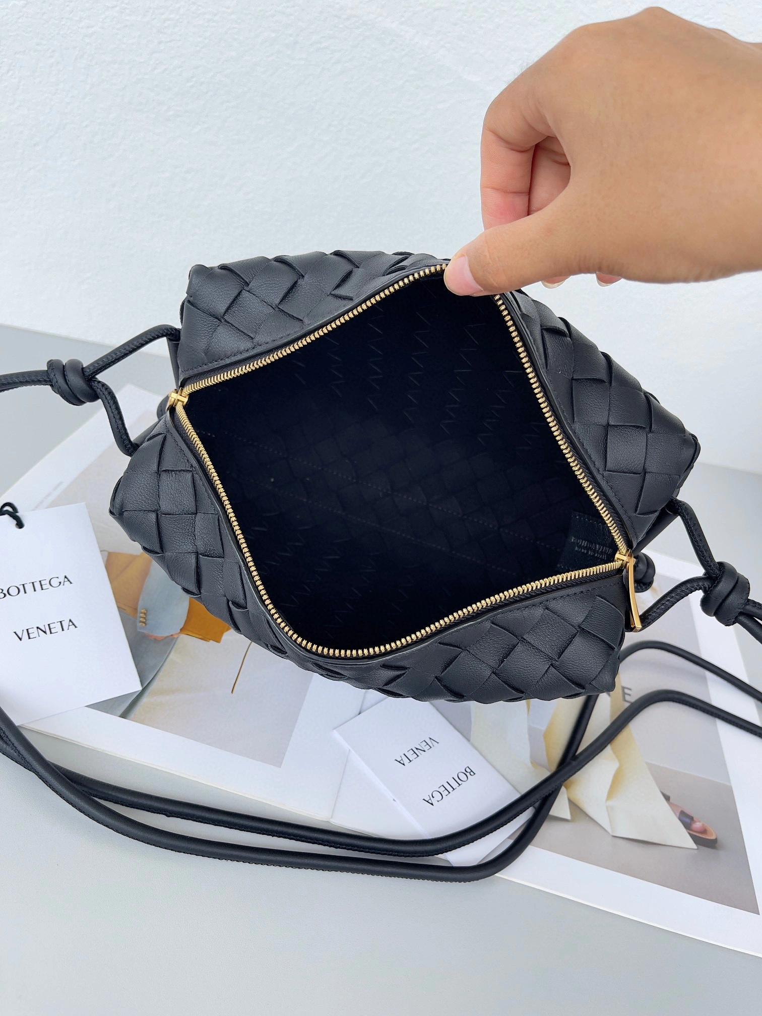MOMO- high quality version 666689-VCPP3-8425 loop item：B-B063H0323C