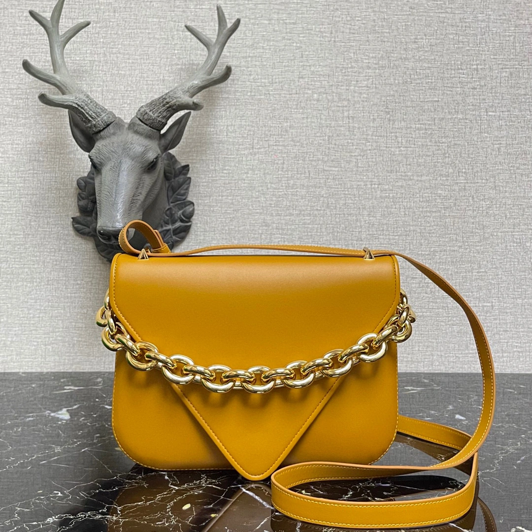 MOMO- high quality version 667398-V12J0-7716 MOUNT item：B-B000J2418C