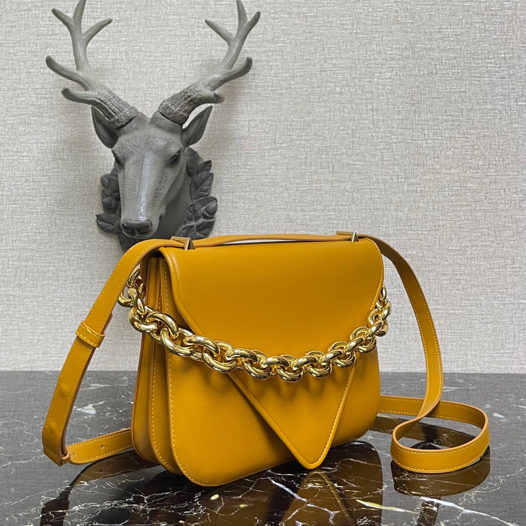 MOMO- high quality version 667398-V12J0-7716 MOUNT item：B-B000J2418C