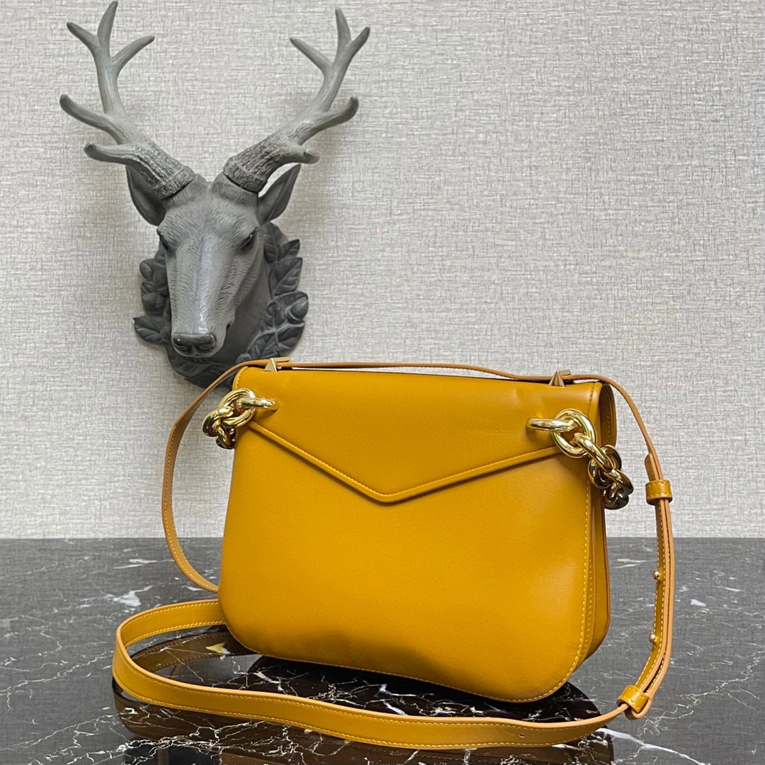 MOMO- high quality version 667398-V12J0-7716 MOUNT item：B-B000J2418C