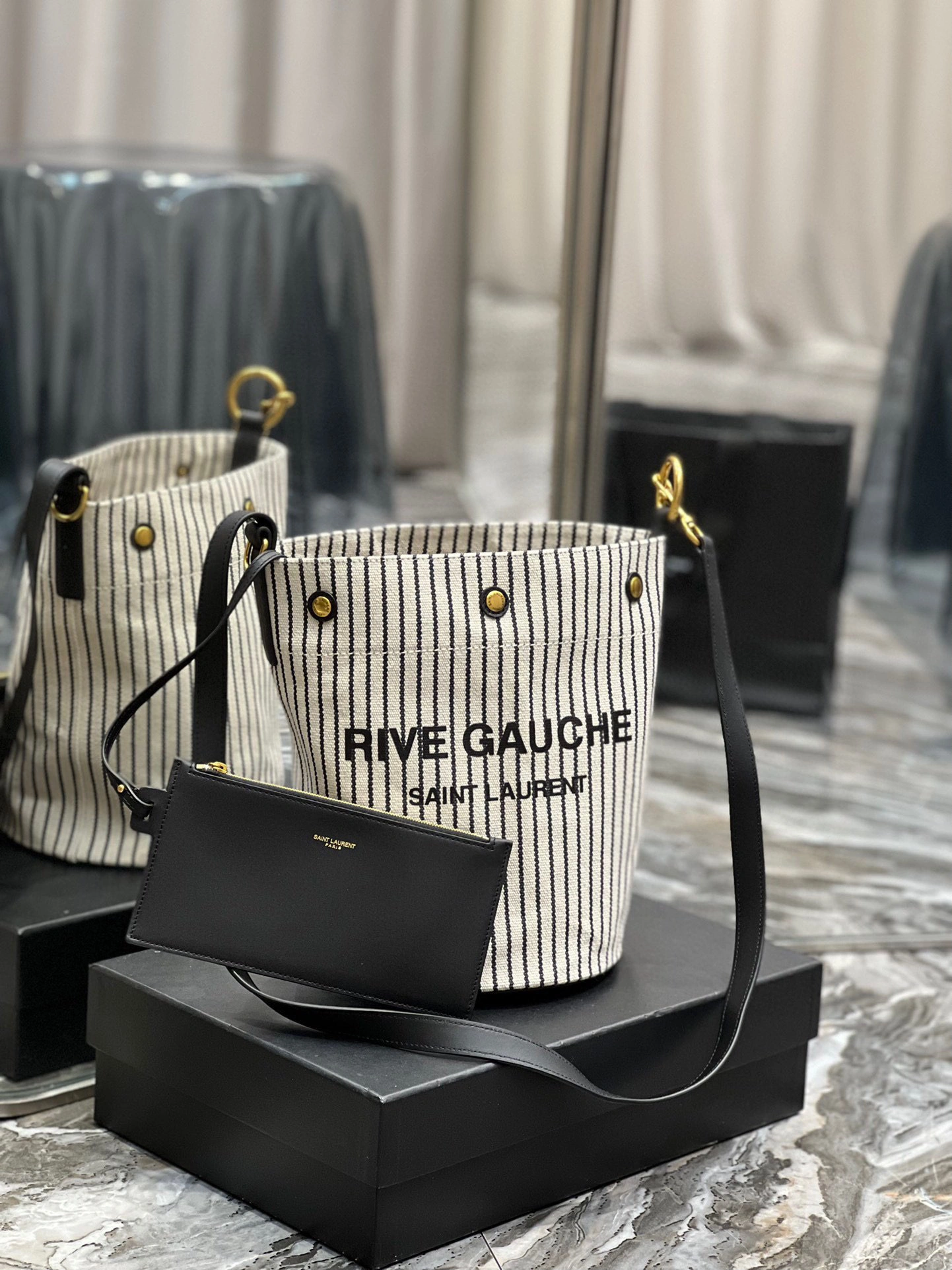 MOMO- high quality version 669299-FAAE5-9583 RIVE GAUCHE item：B-B000I0417C