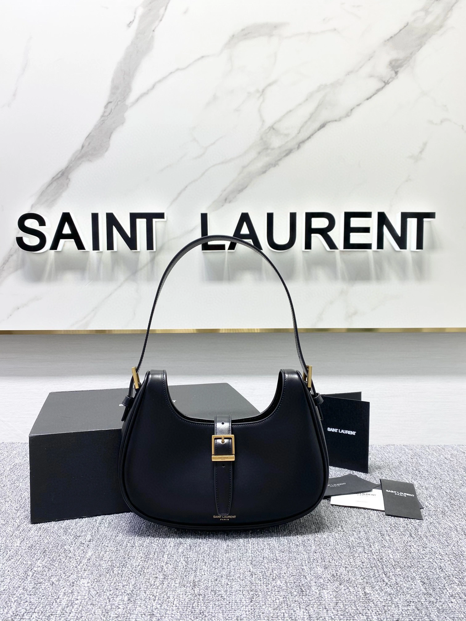 MOMO- high quality version 672615-2ZA2W-1062 cowhide item：B-B000G2909C