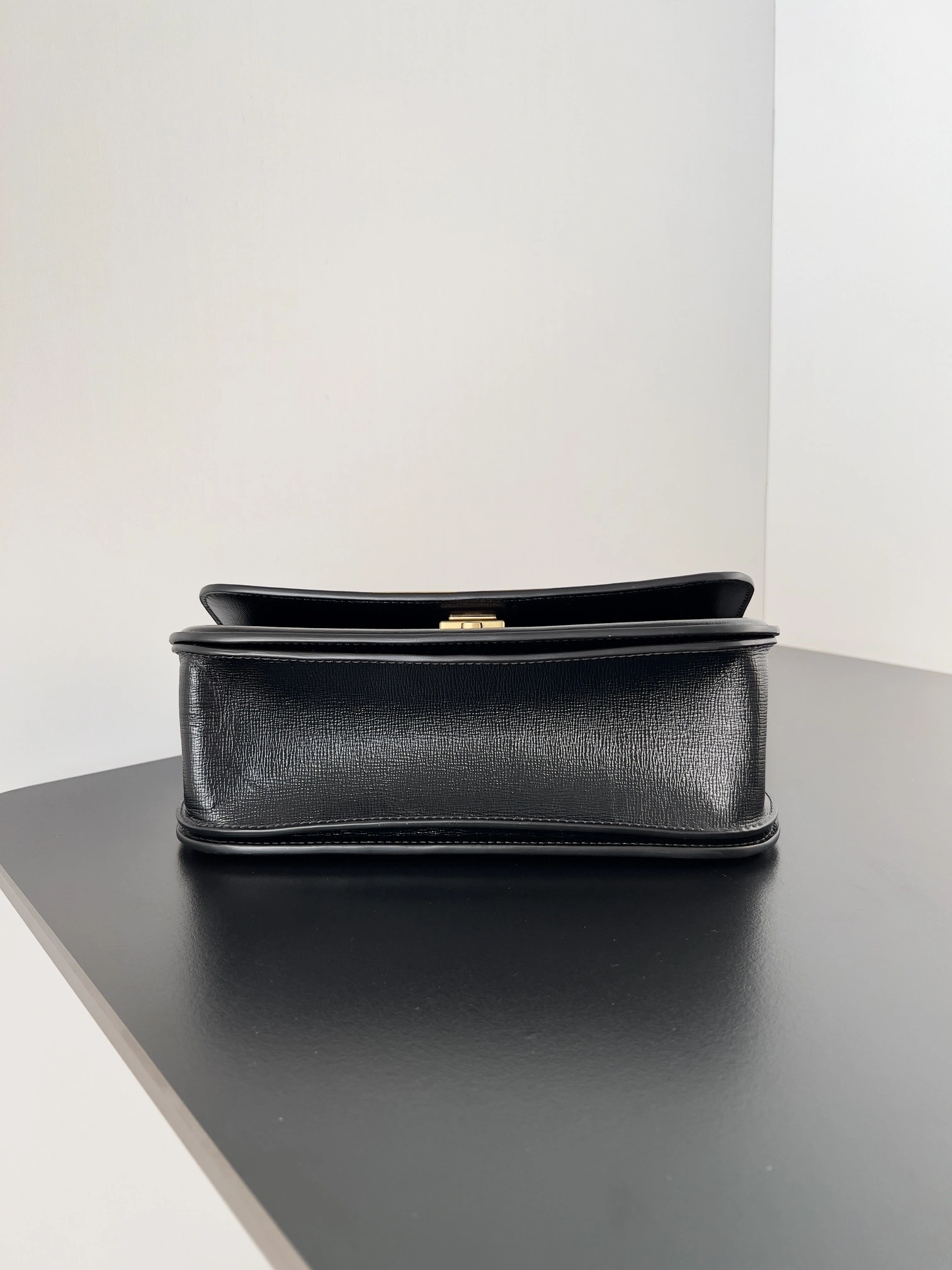 MOMO- high quality version 6746932101O1000 Gossip bag item：C-B063C1717C