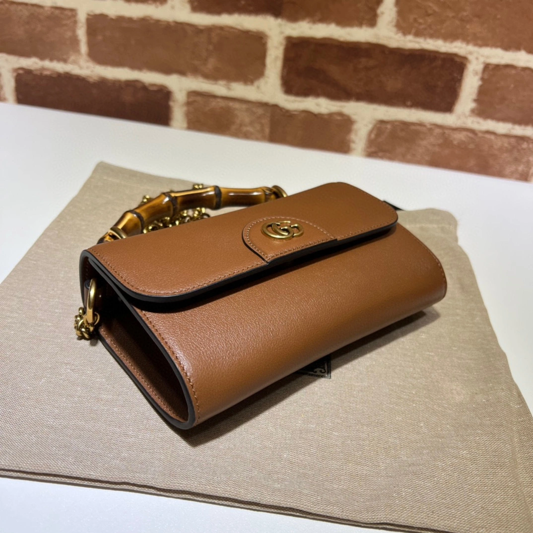 MOMO- high quality version 675795-17Q0T-2535 item：C-B063A1302C
