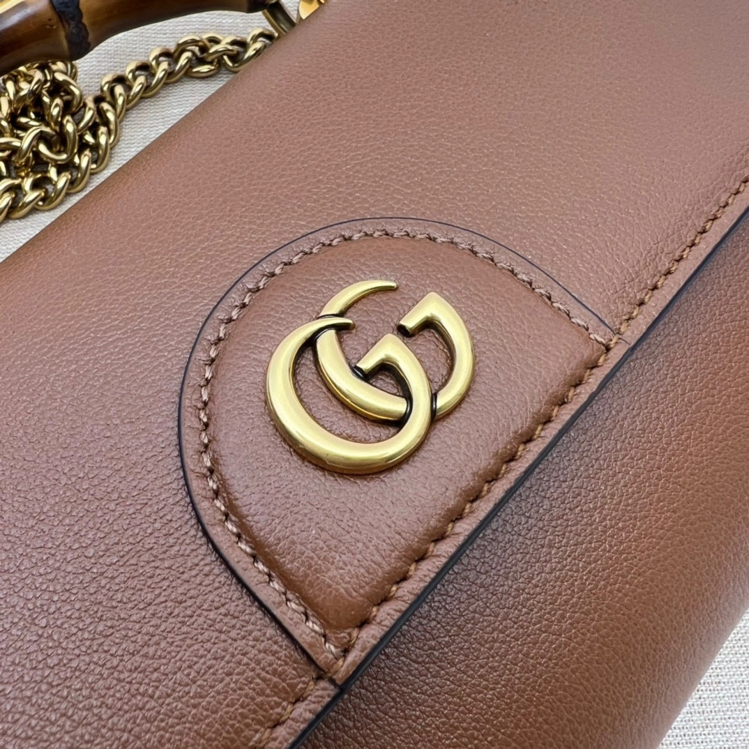 MOMO- high quality version 675795-17Q0T-2535 item：C-B063A1302C