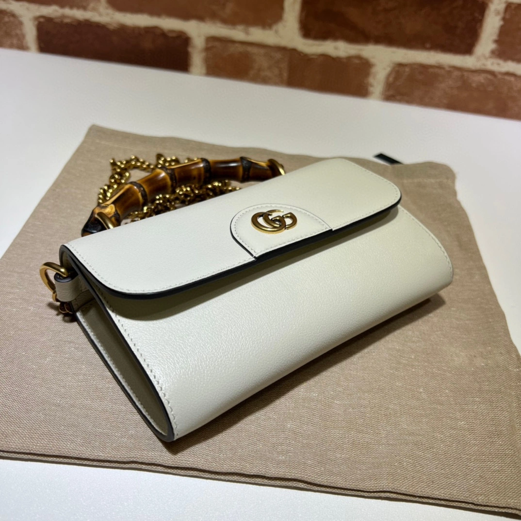 MOMO- high quality version 675795-17Q0T-9022 item：C-B063A1301C
