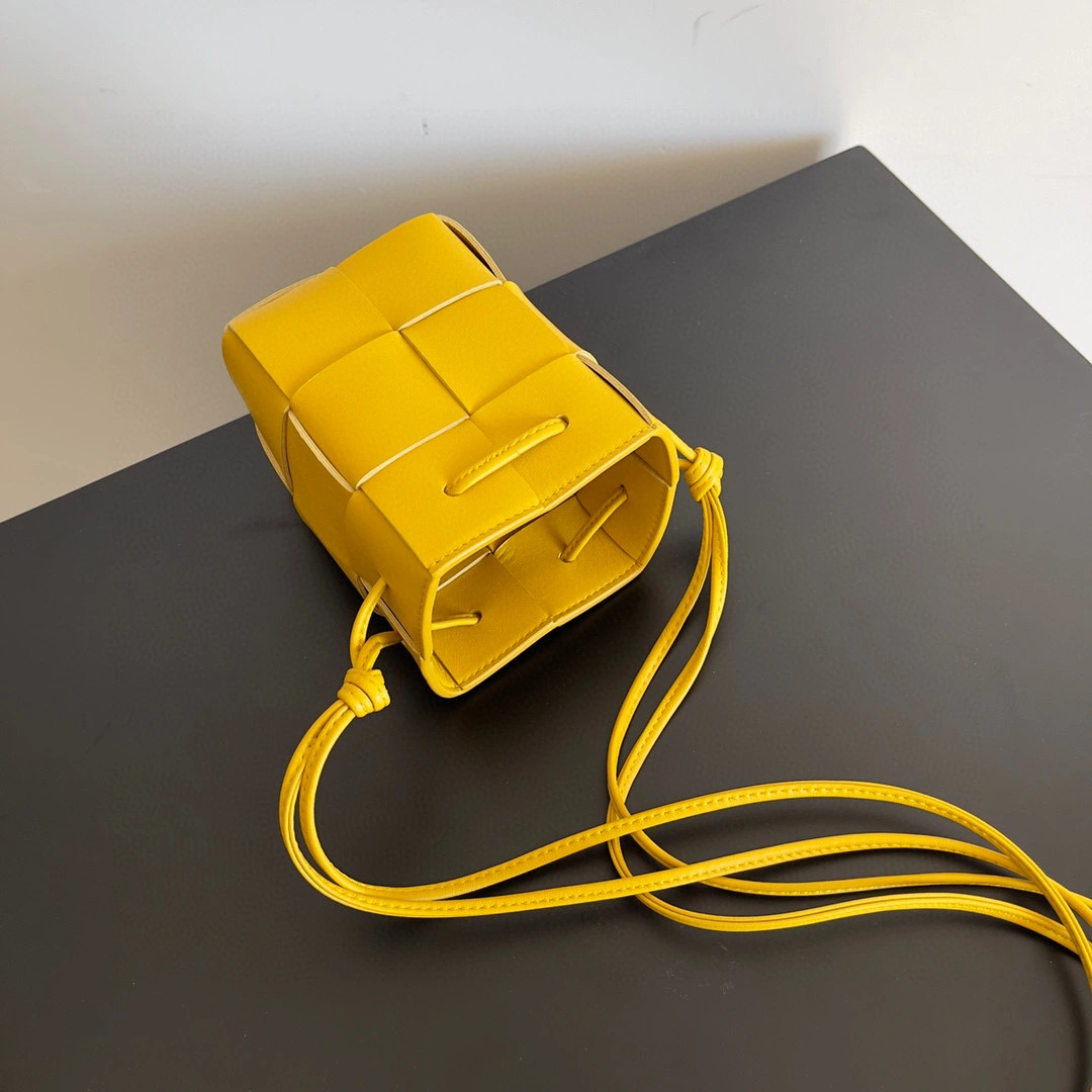 MOMO- high quality version 680217VCQC47344 item：B-B063J2207C