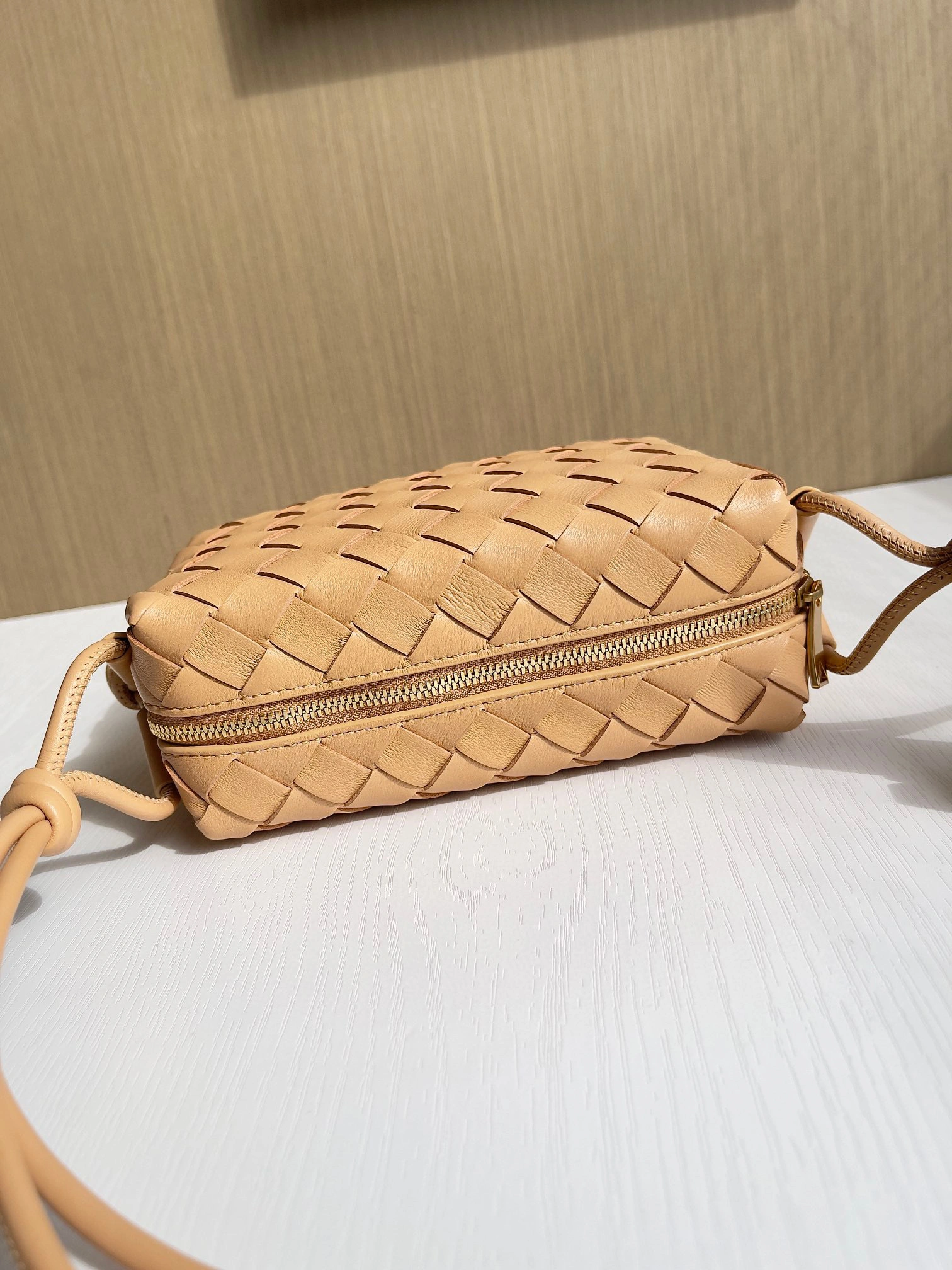 &MOMO- high quality version 680254V1G112700 Loop lambskin item：B-B063H0320C
