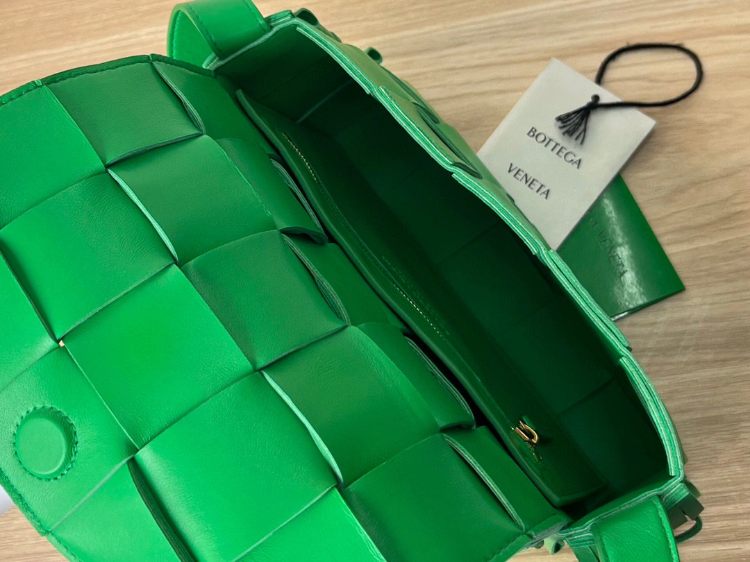 MOMO- high quality version 680698V1G713722 cassette item：B-B598H2404C