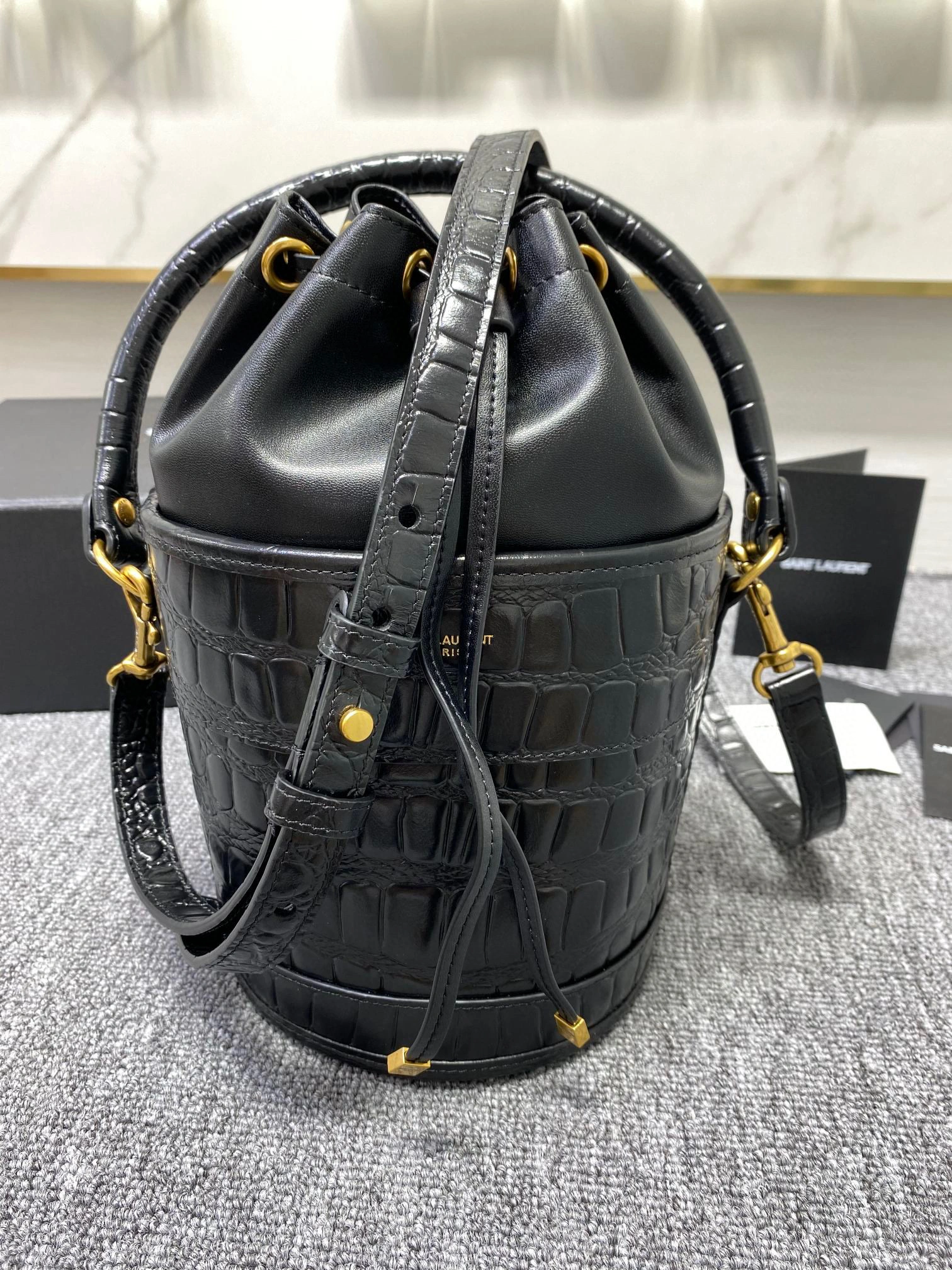 MOMO- high quality version 687733-2US3W-1000 item：B-B000G2917C