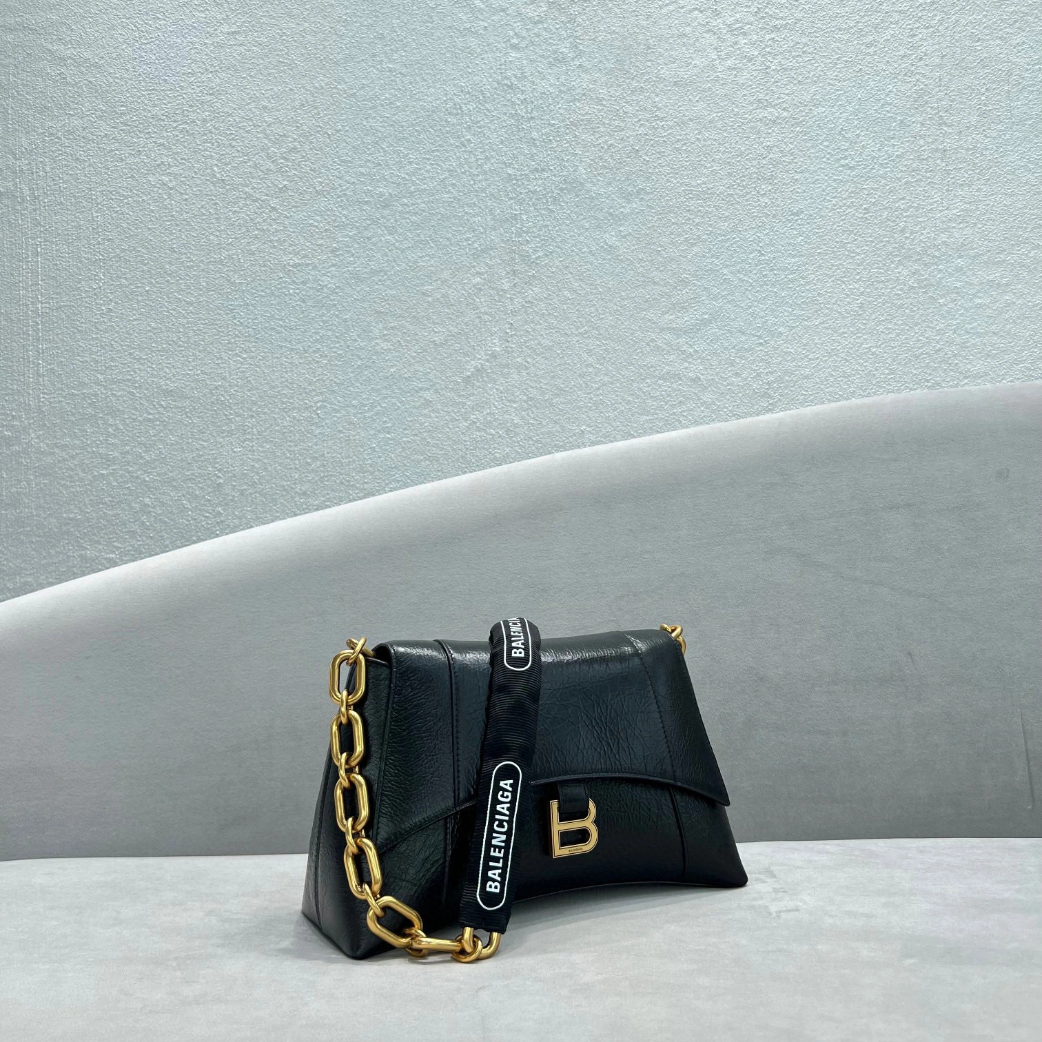 MOMO- high quality version 6890581I7BM1090 Downtown item：B-B000G2312C