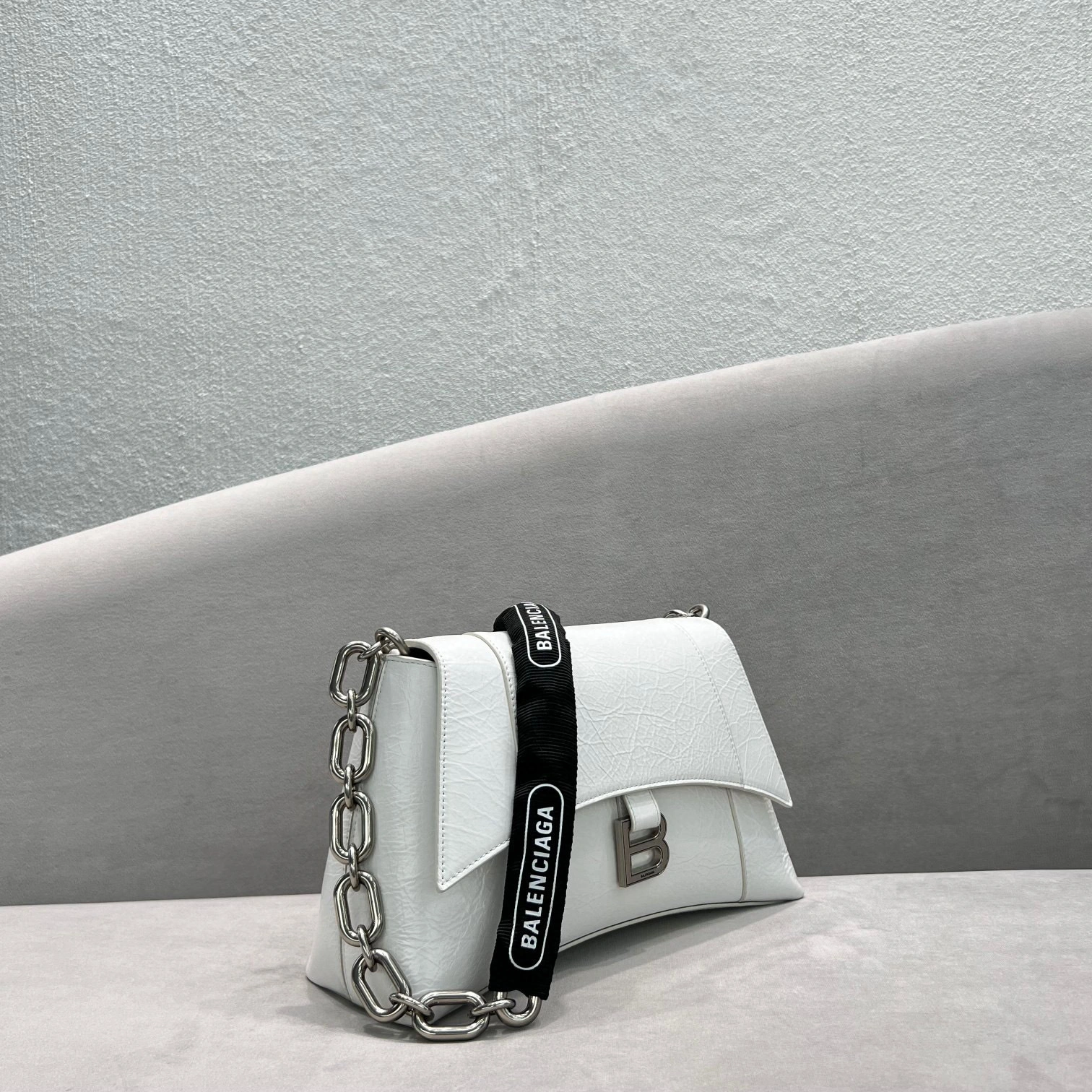 MOMO- high quality version 6890581I7BY9060 Downtown item：B-B000G2309C