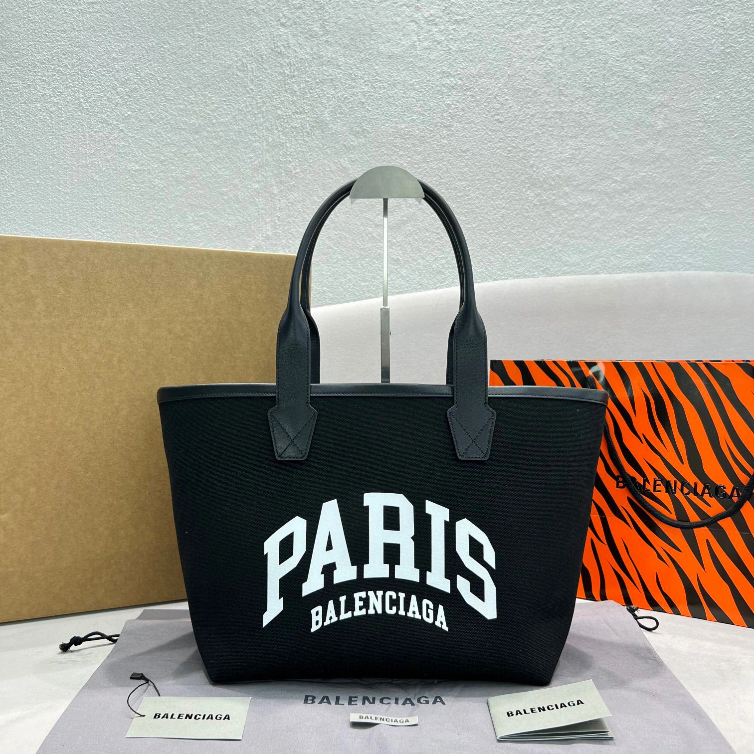MOMO- high quality version 6892712106M1199 navy cabas item：B-B000G2315C
