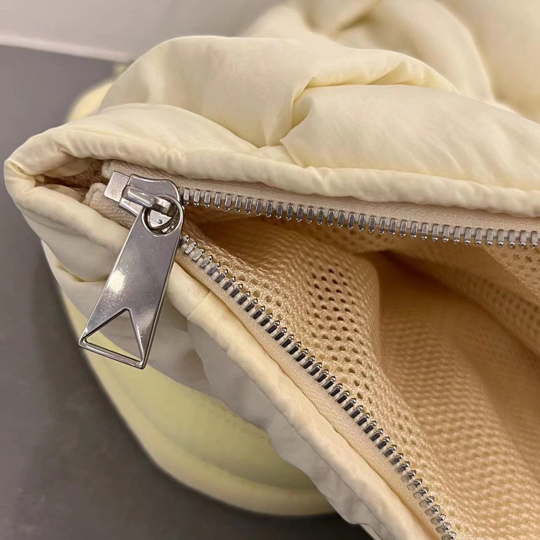 MOMO- high quality version 690891VBO847407 nylon item：B-B000J2618C