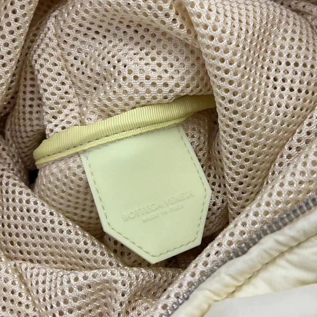 MOMO- high quality version 690891VBO847407 nylon item：B-B000J2618C