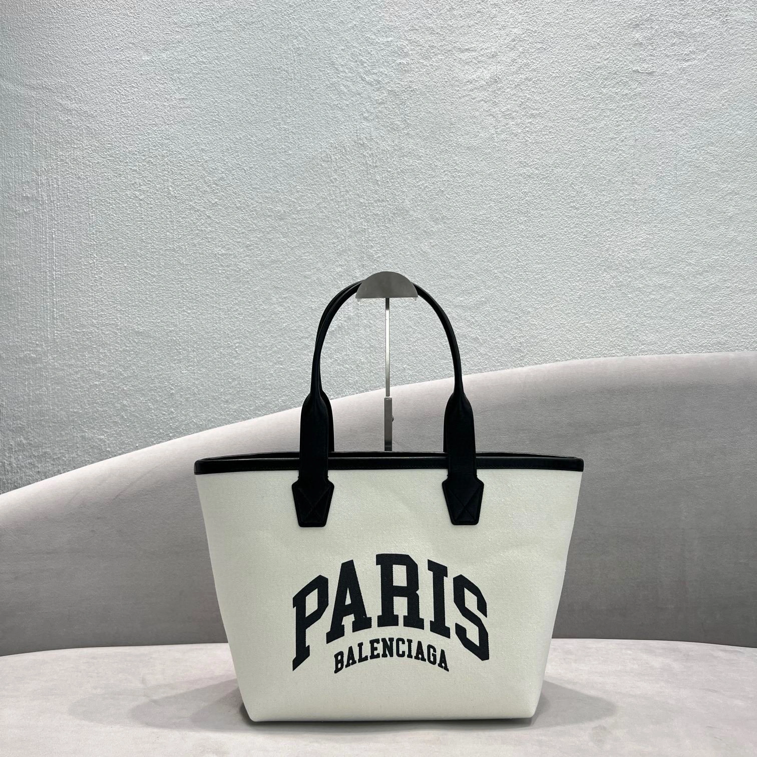 MOMO- high quality version 6920682106M9911 navy cabas item：B-B000G2314C