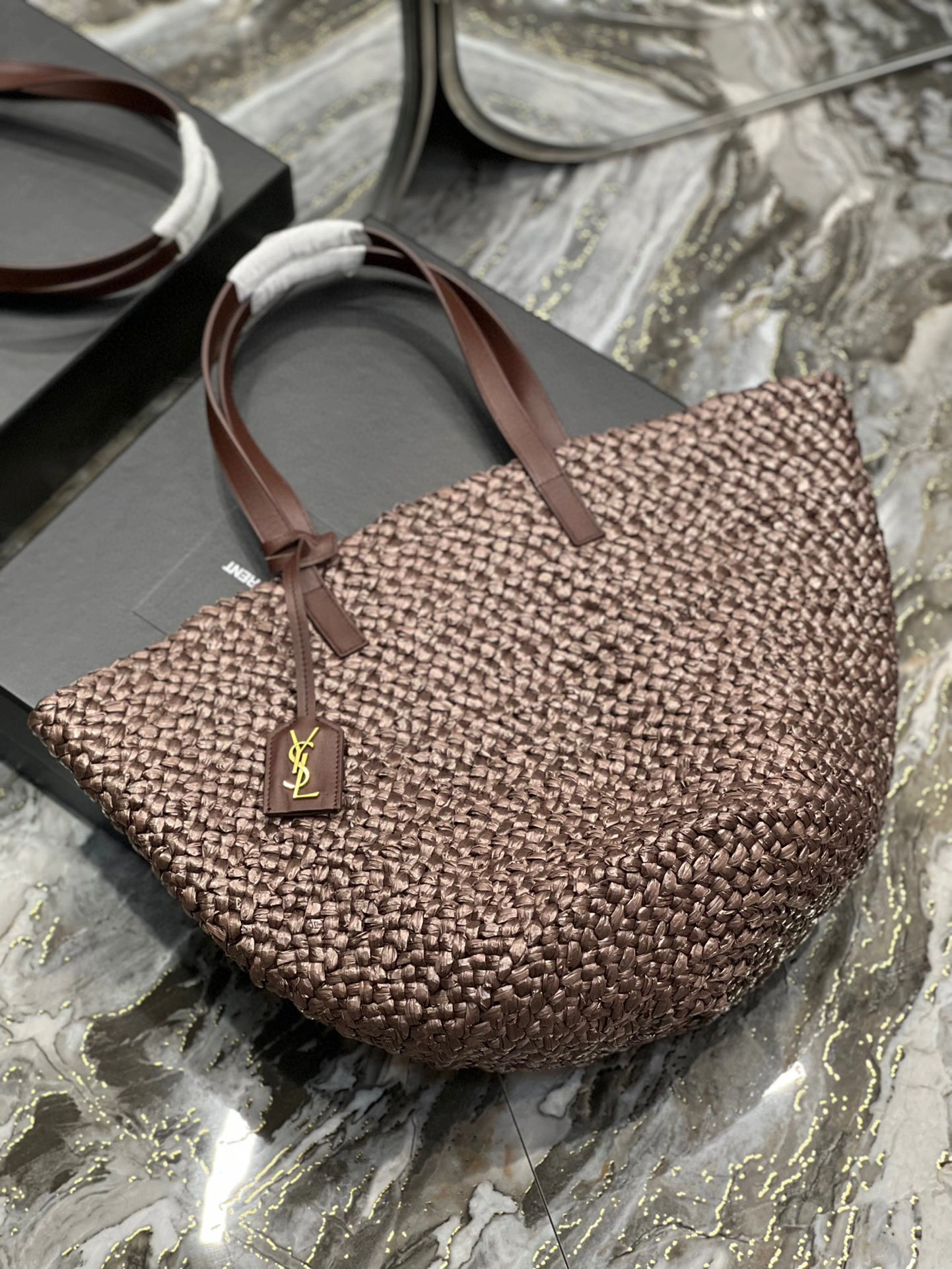 MOMO- high quality version 693242-GQTHJ-2181 item：B-B000I0612C