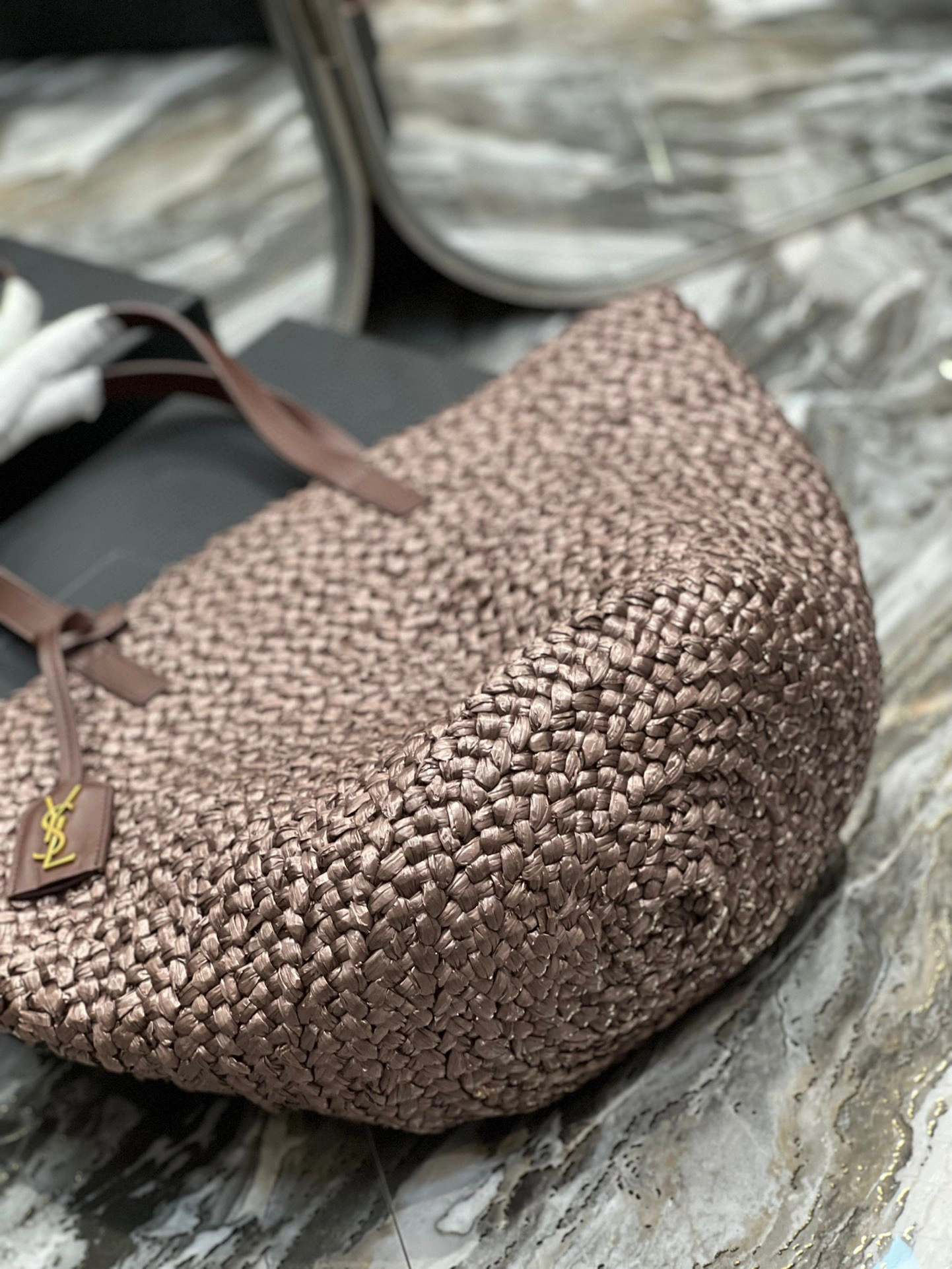 MOMO- high quality version 693242-GQTHJ-2181 item：B-B000I0612C