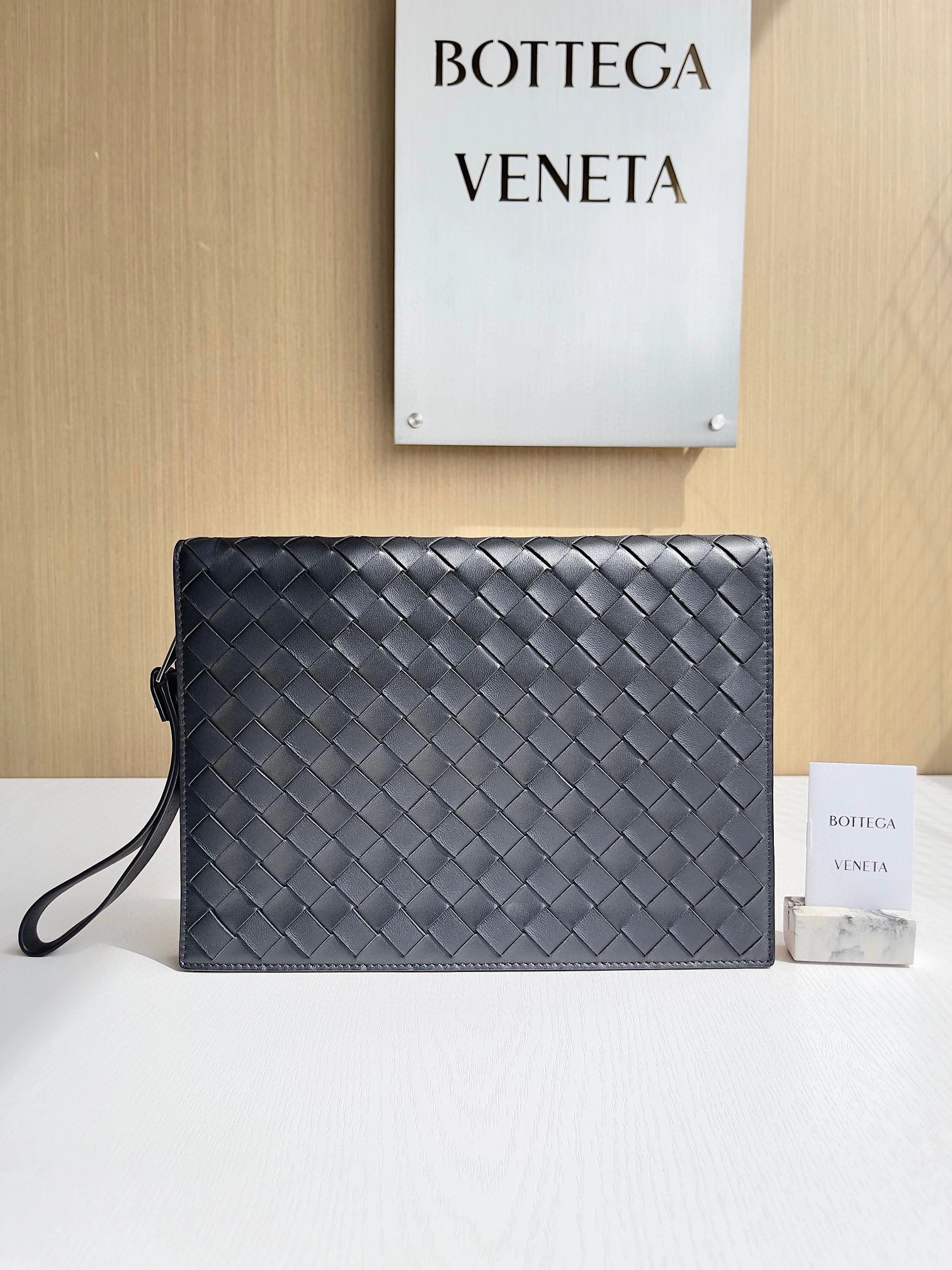 MOMO- high quality version 693675V2E413009 item：B-B063J3010C