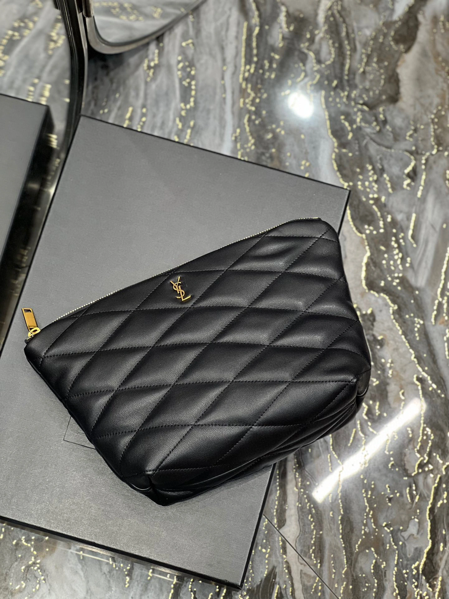 MOMO- high quality version 696779-1EL07-1000 SADE item：B-B597I0618C