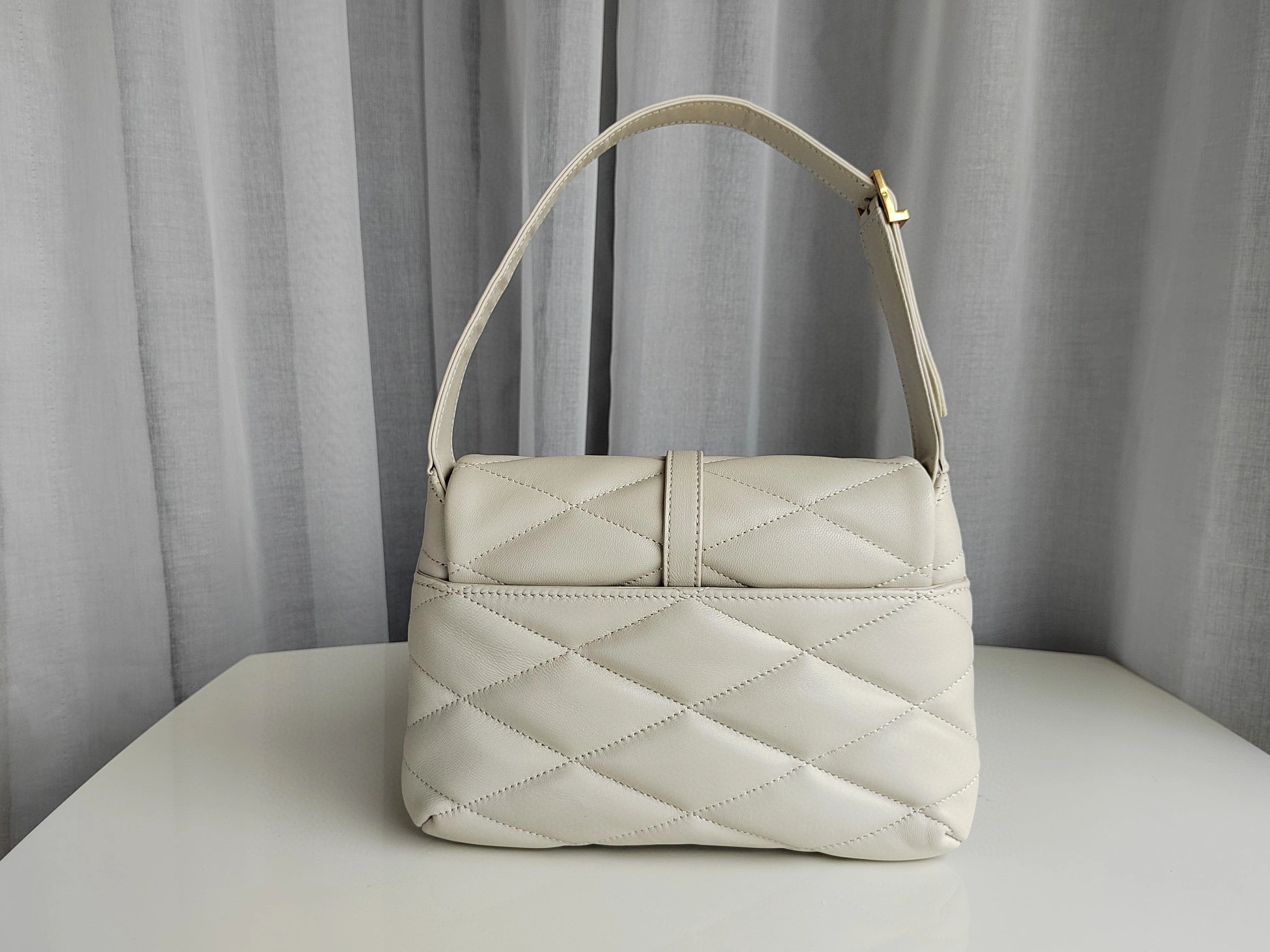 &MOMO- high quality version 698567-AAAO-09207 LE 57 item：B-B063I0402C