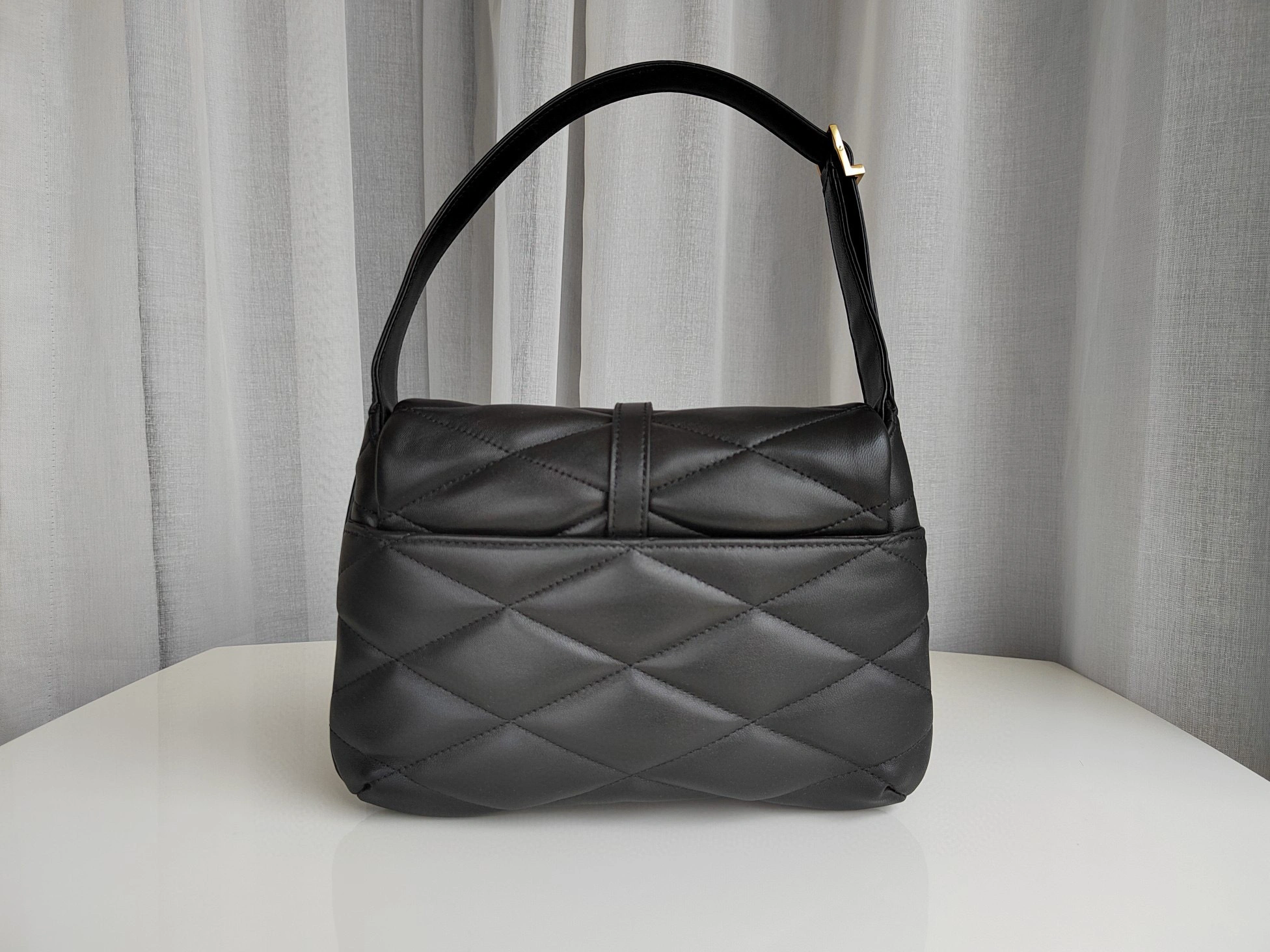 &MOMO- high quality version 698567-AAAO0-1000 LE 57 item：B-B063I0403C