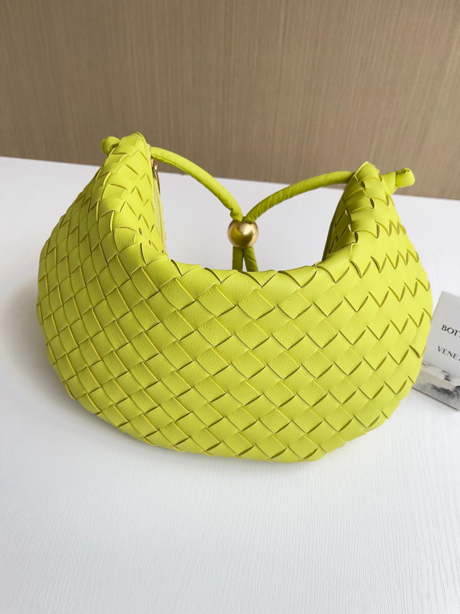 MOMO- high quality version 701024V1W517203 turn nappa sheephide item：B-B563J1611C