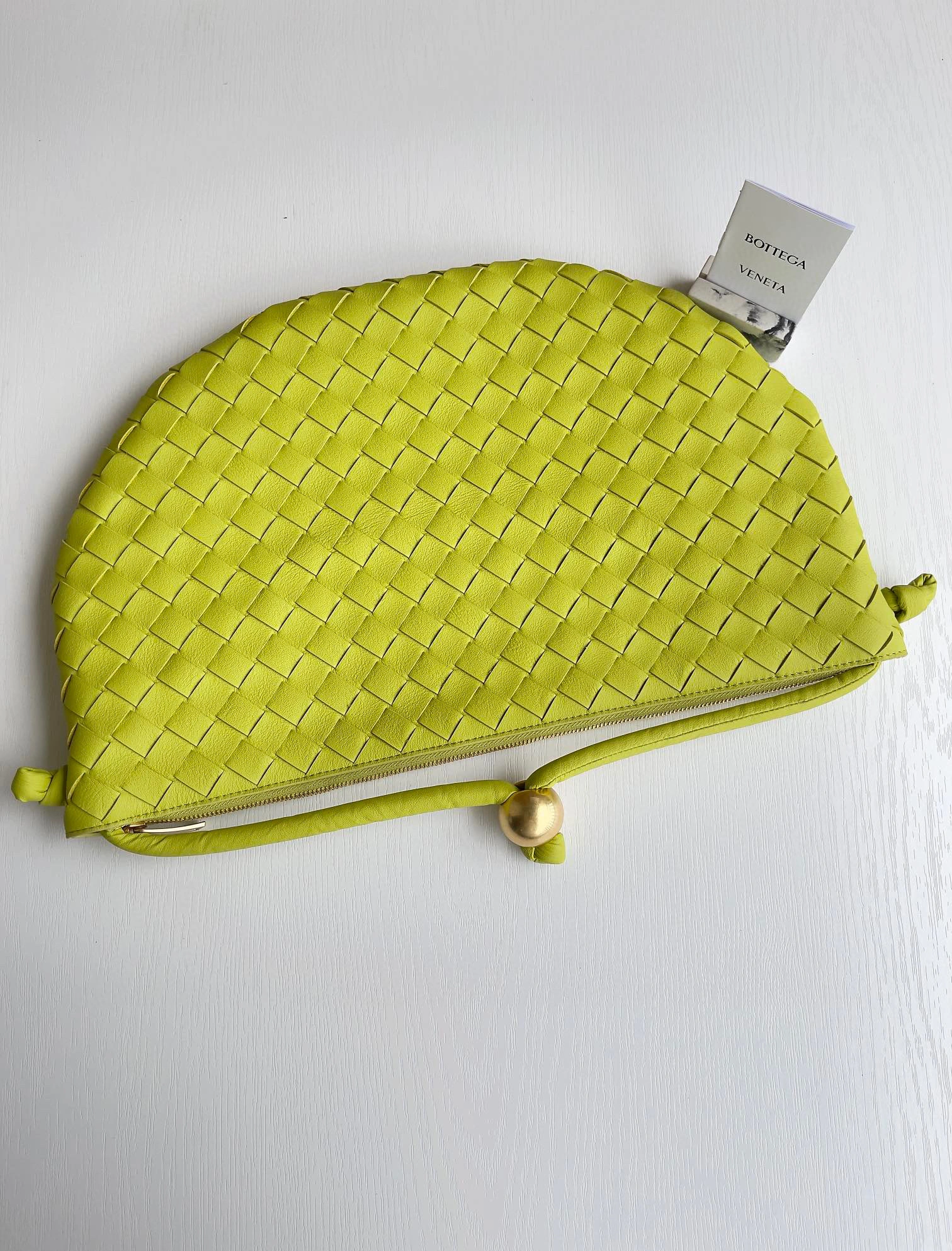 MOMO- high quality version 701024V1W517203 turn nappa sheephide item：B-B563J1611C