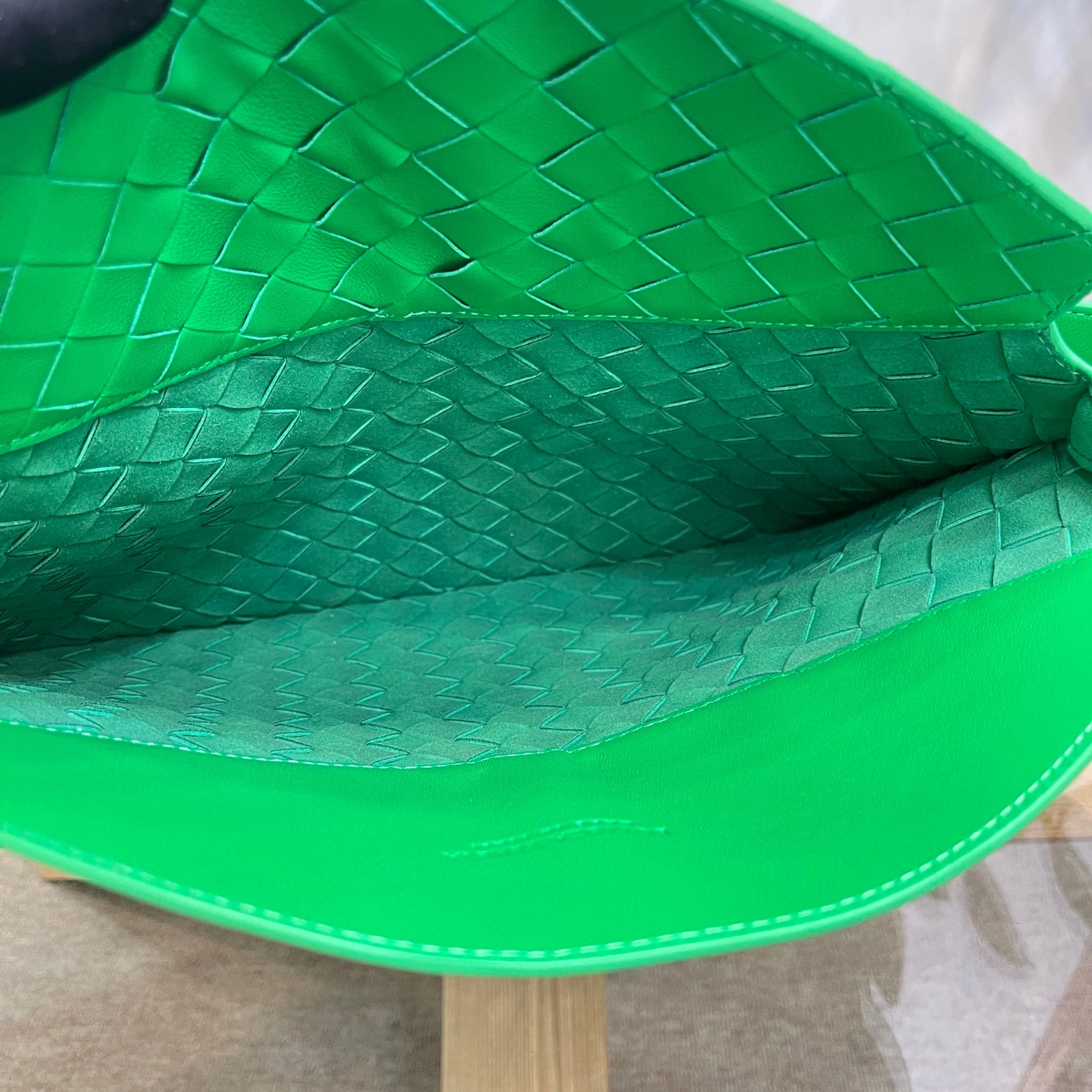 MOMO- high quality version 701046V1W913722 Flap sheephide item：B-B134k1402C