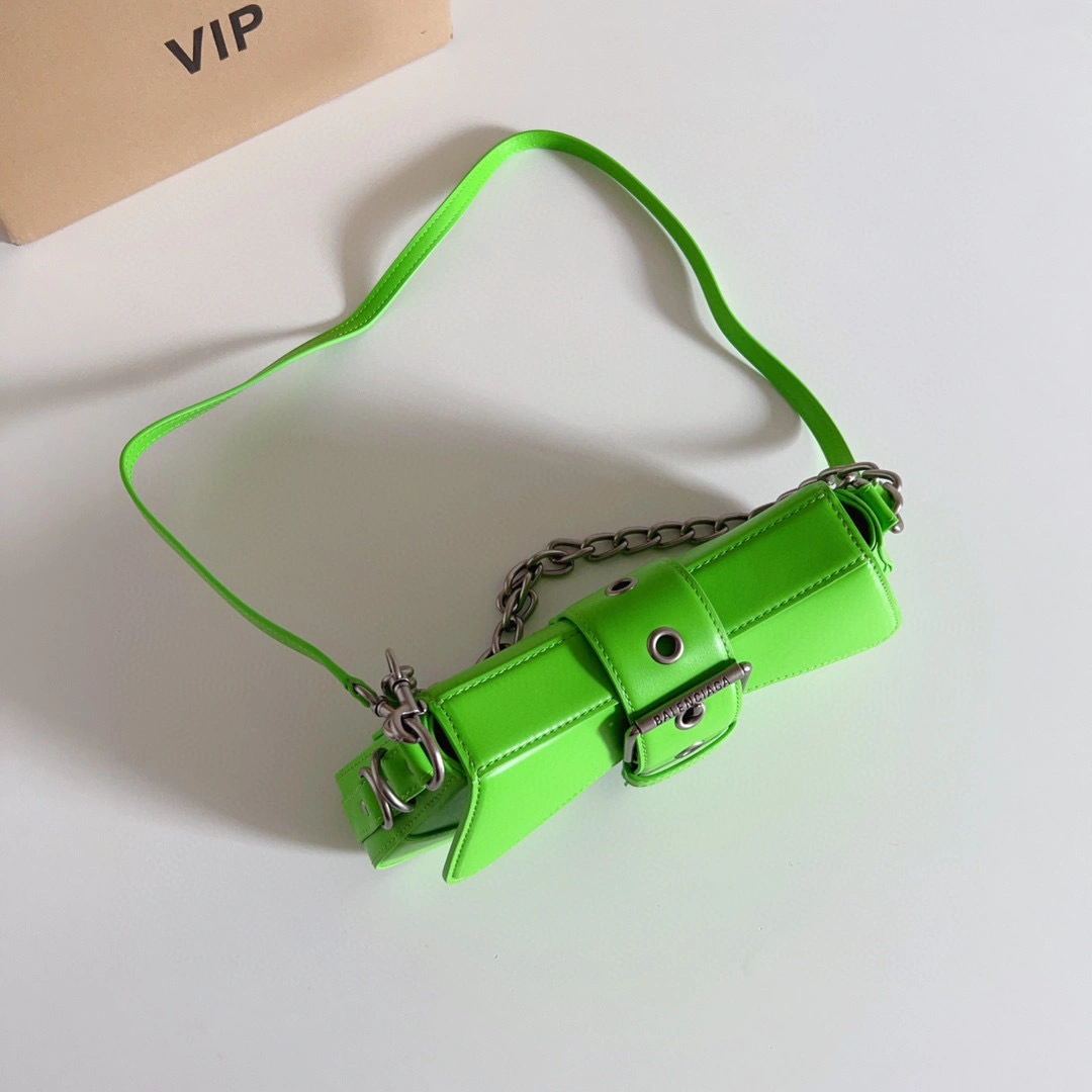 MOMO- high quality version 701141210B63817 lindsay item：B-B000K0813C