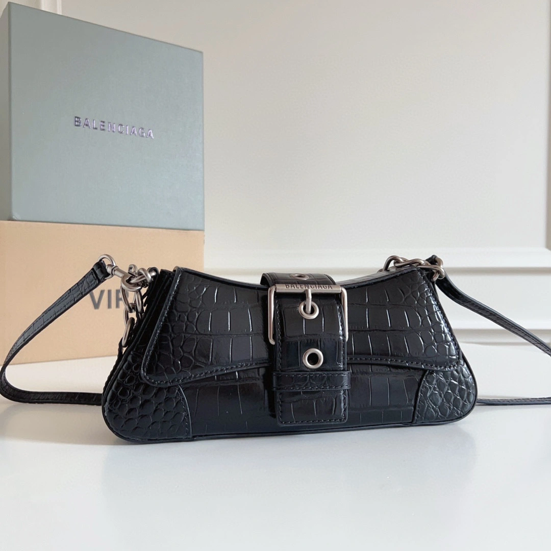 MOMO- high quality version 701141210C91000 lindsay item：B-B000K0811C