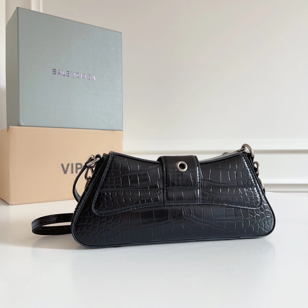 MOMO- high quality version 701141210C91000 lindsay item：B-B000K0811C